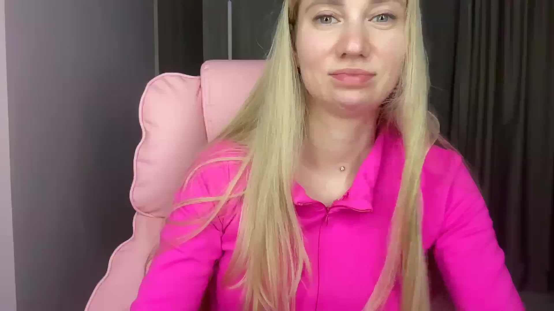 Gallery image thumbnail from Miss_Sylvia's myfreecams stream on, 05/25/2025, 18:58 image 15 of 20
