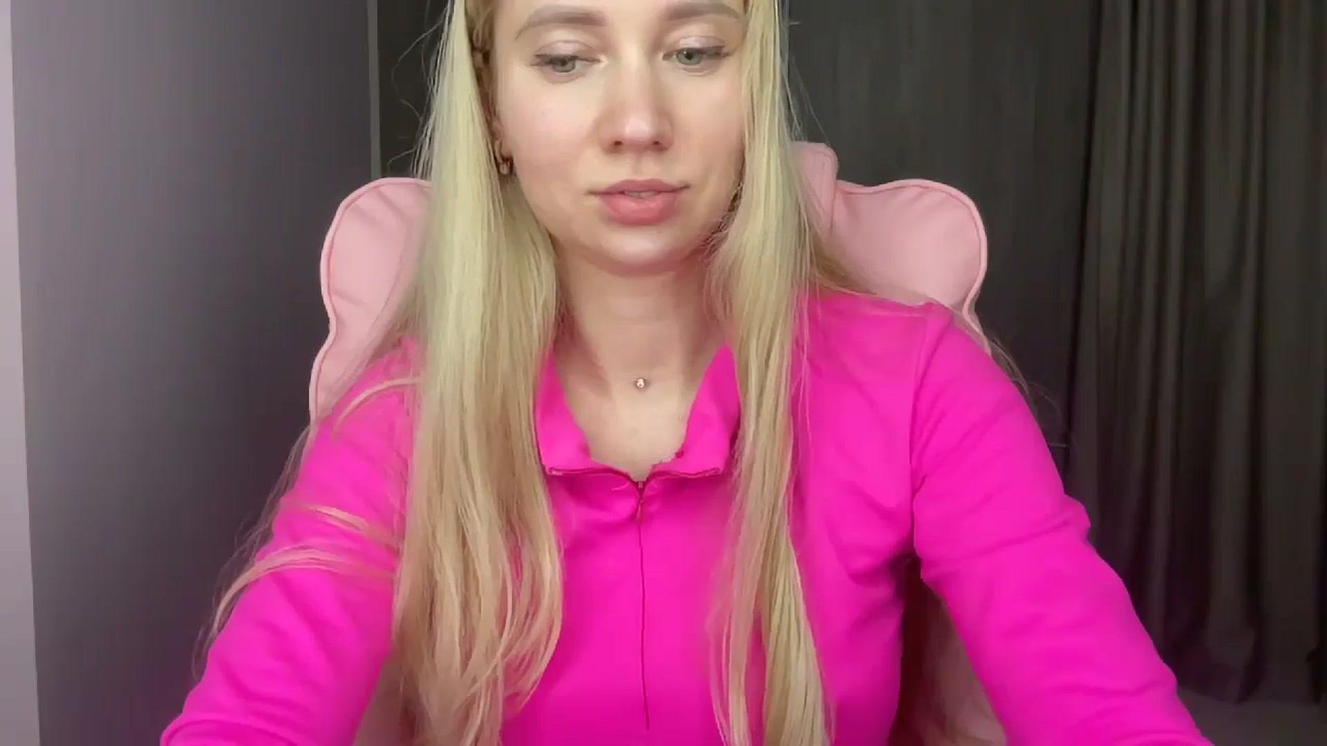 Gallery image thumbnail from Miss_Sylvia's myfreecams stream on, 05/25/2025, 18:58 image 19 of 20