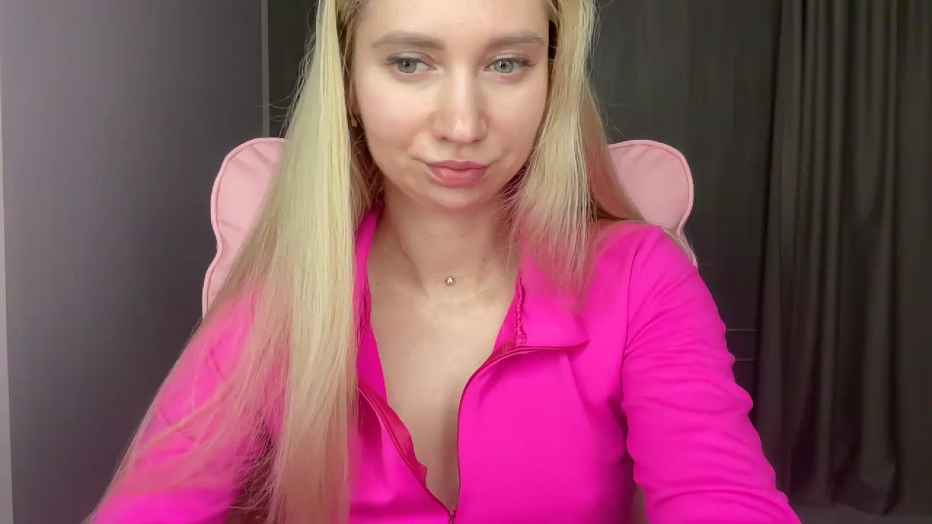 Gallery image thumbnail from Miss_Sylvia's myfreecams stream on, 05/25/2025, 20:53 image 7 of 20