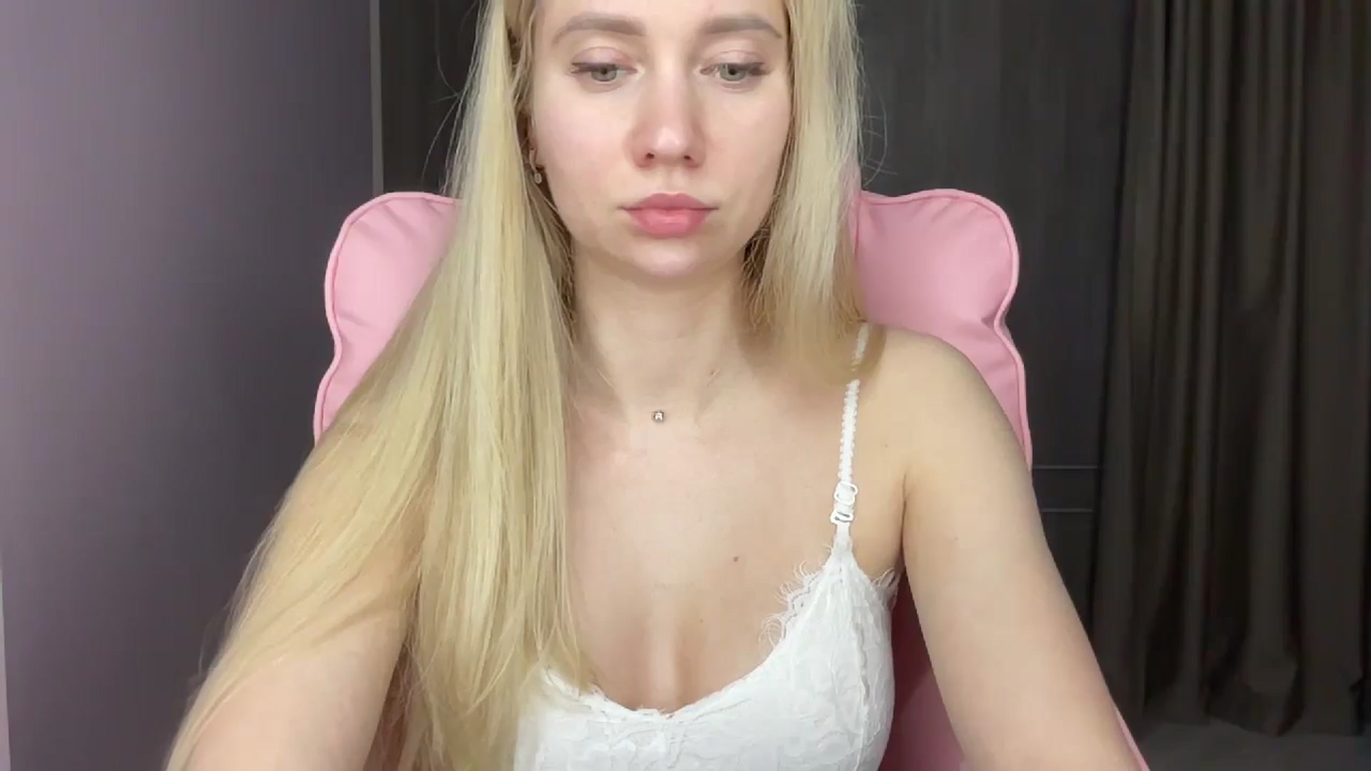 Gallery image thumbnail from Miss_Sylvia's myfreecams stream on, 05/26/2025, 17:06 image 5 of 20