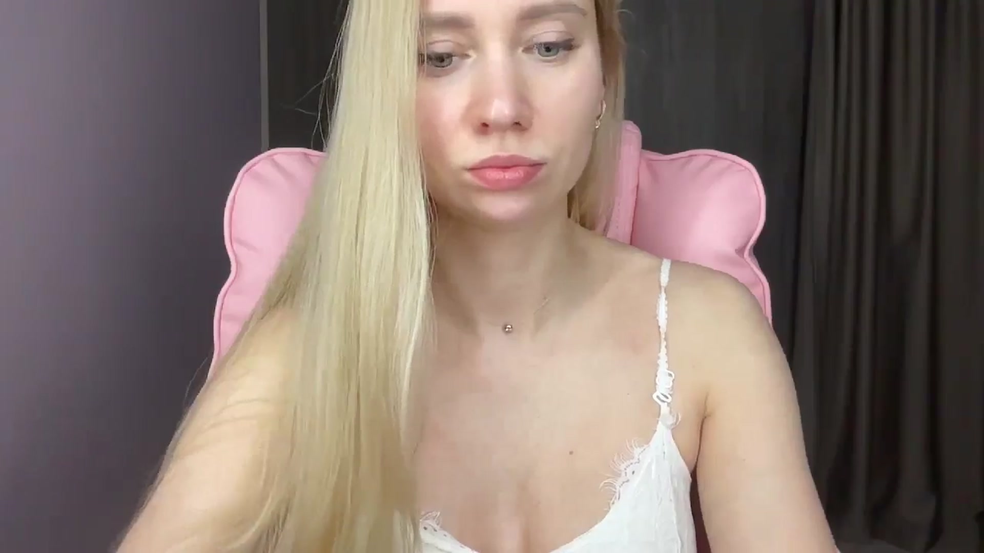 Gallery image thumbnail from Miss_Sylvia's myfreecams stream on, 05/26/2025, 17:56 image 5 of 20