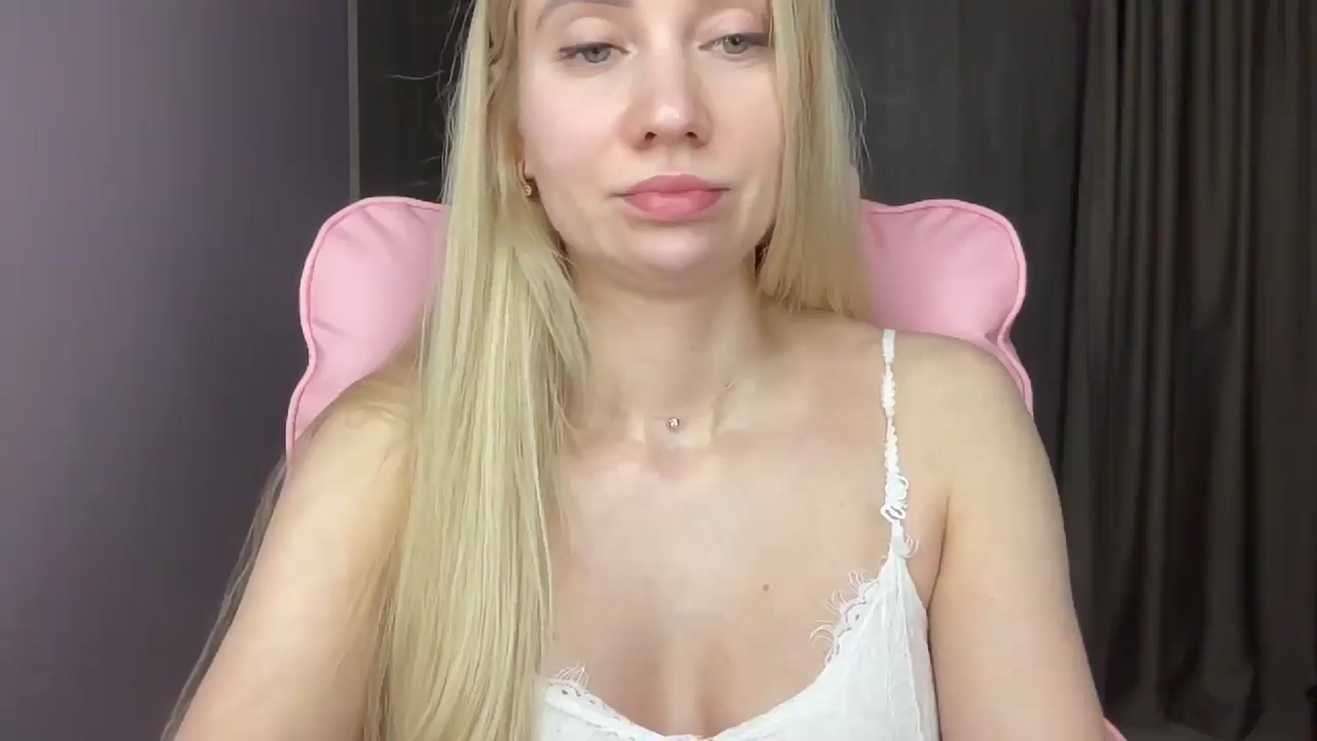 Gallery image thumbnail from Miss_Sylvia's myfreecams stream on, 05/26/2025, 17:56 image 13 of 20