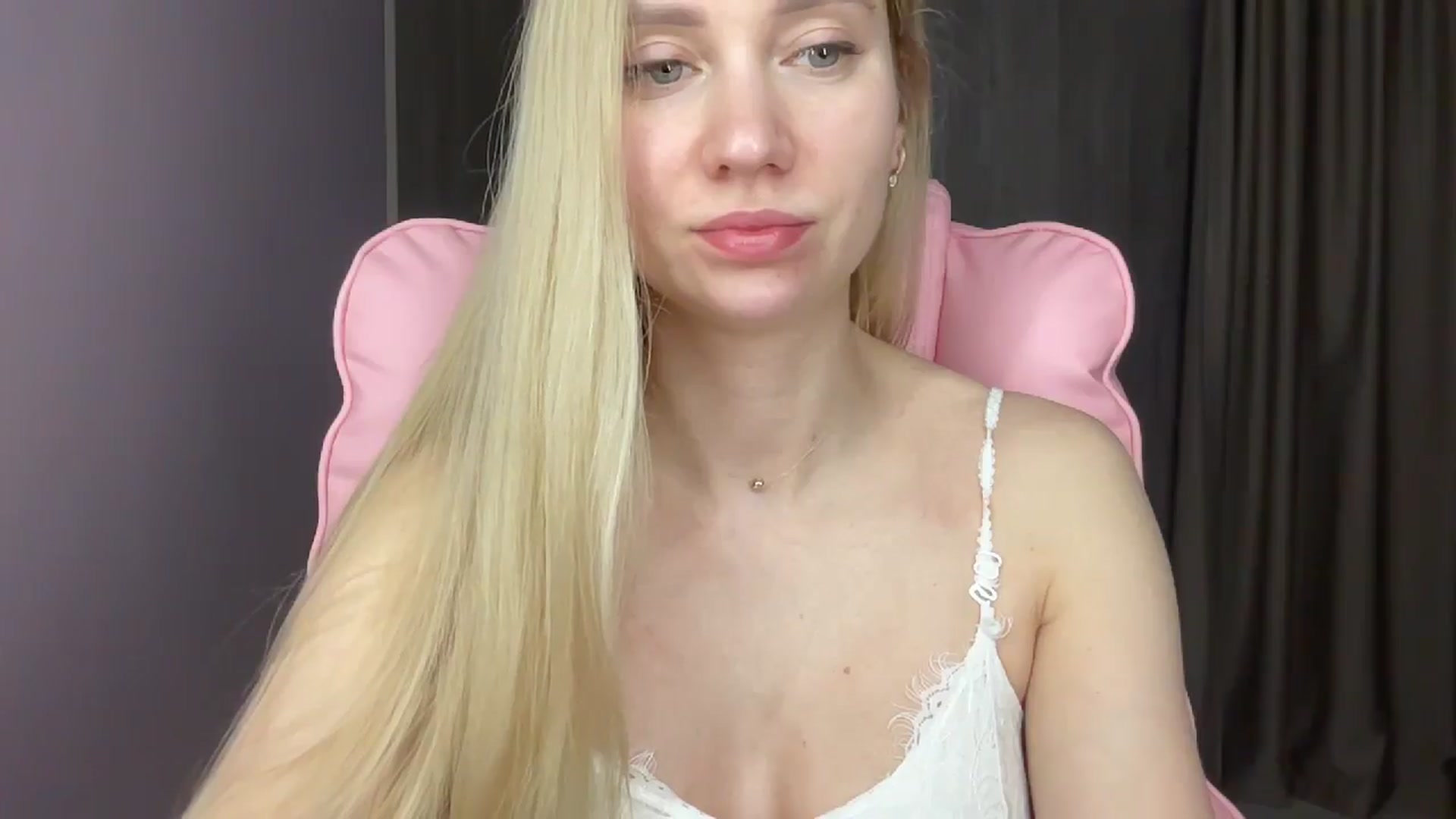Gallery image thumbnail from Miss_Sylvia's myfreecams stream on, 05/26/2025, 17:56 image 4 of 20