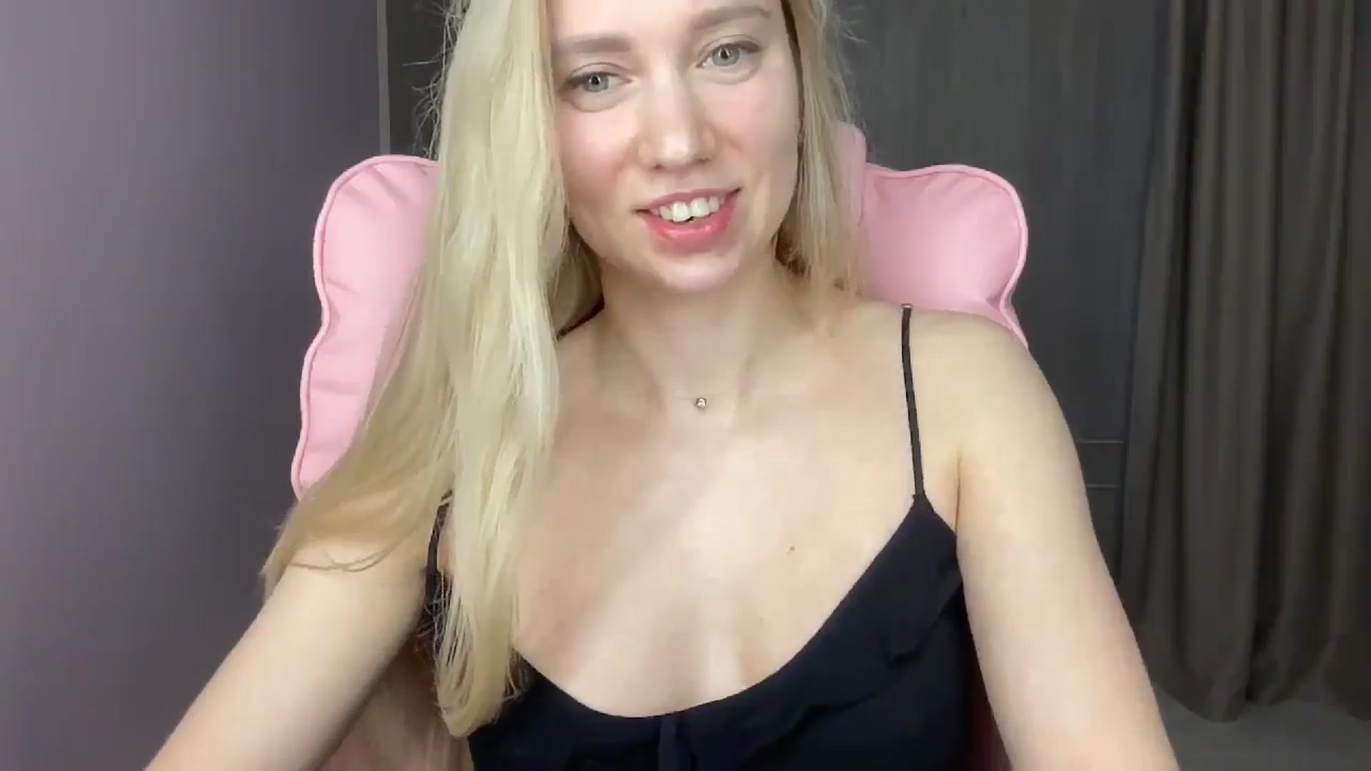 Gallery image thumbnail from Miss_Sylvia's myfreecams stream on, 05/27/2025, 16:56 image 16 of 20