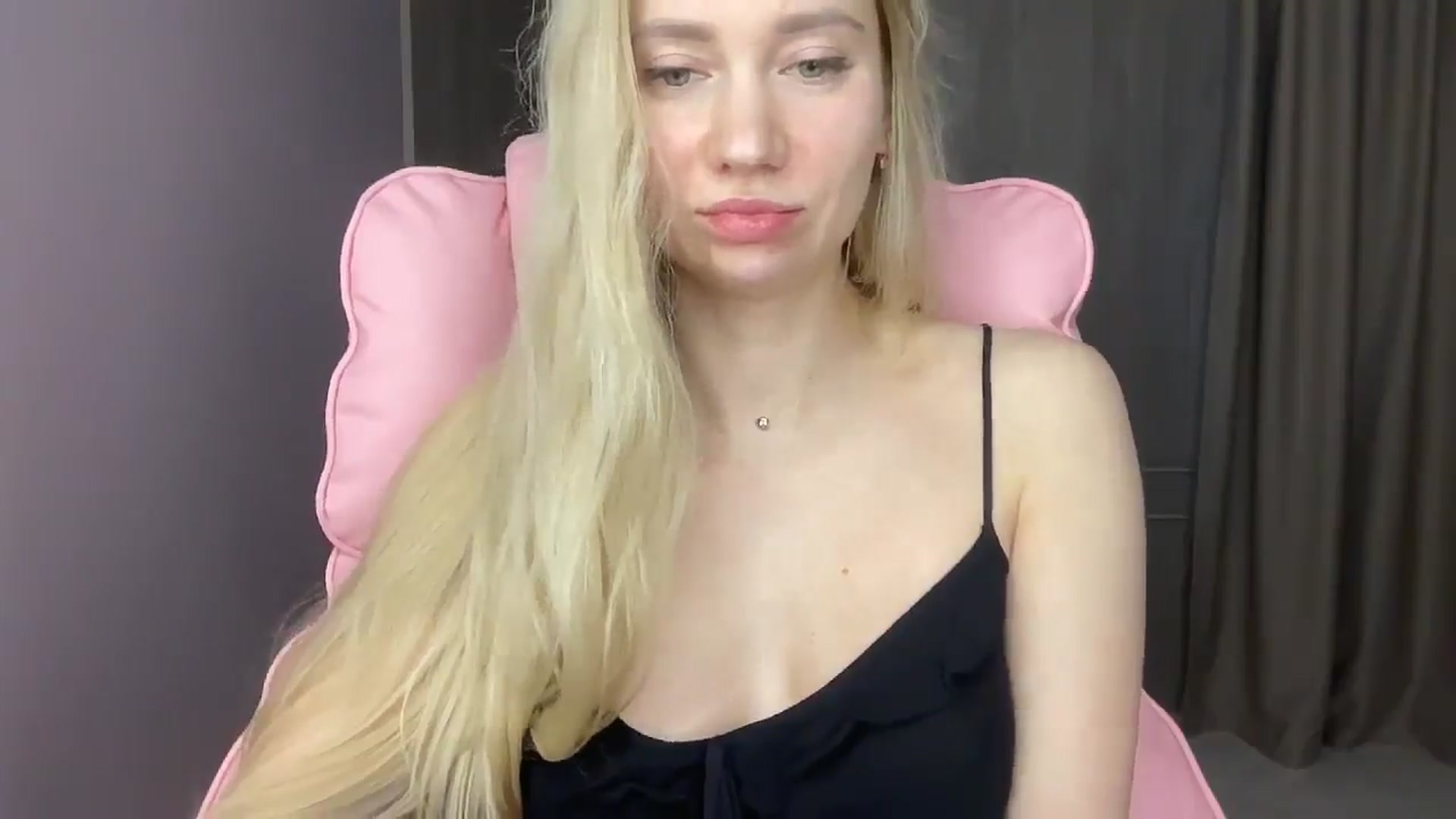 Gallery image thumbnail from Miss_Sylvia's myfreecams stream on, 05/27/2025, 16:56 image 15 of 20