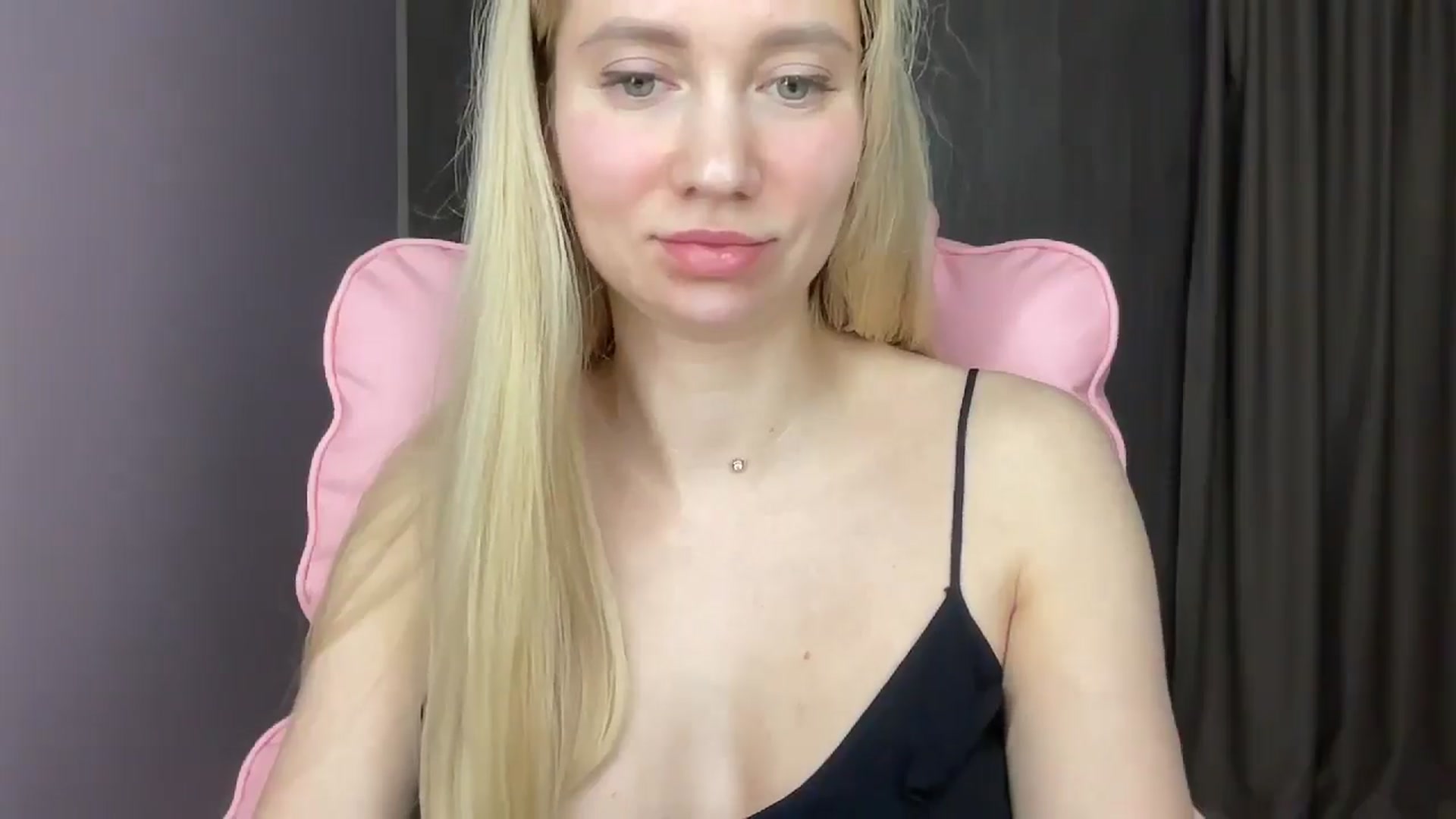 Gallery image thumbnail from Miss_Sylvia's myfreecams stream on, 05/27/2025, 20:16 image 4 of 20