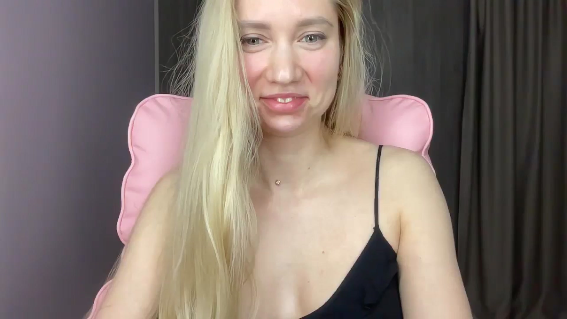 Gallery image thumbnail from Miss_Sylvia's myfreecams stream on, 05/27/2025, 20:16 image 6 of 20