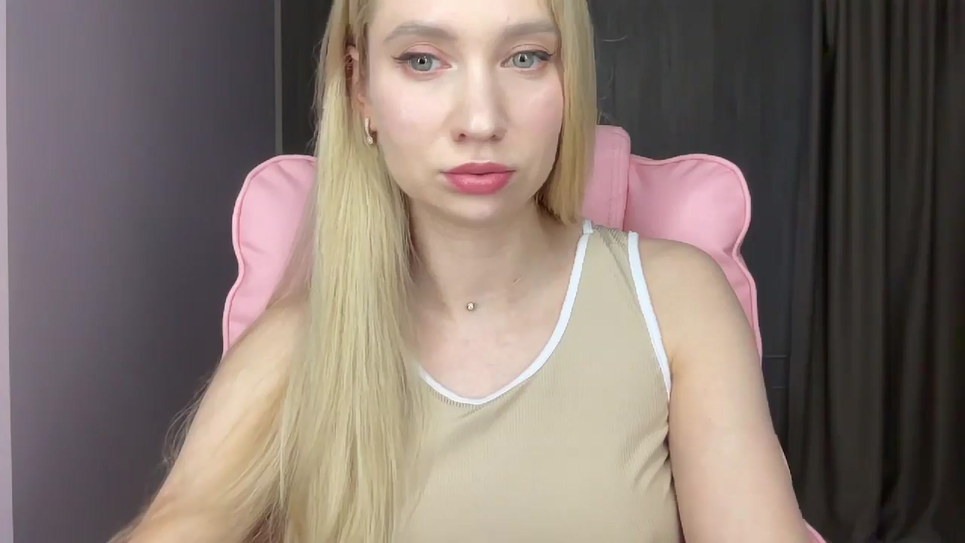 Gallery image thumbnail from Miss_Sylvia's myfreecams stream on, 05/28/2025, 16:14 image 9 of 20