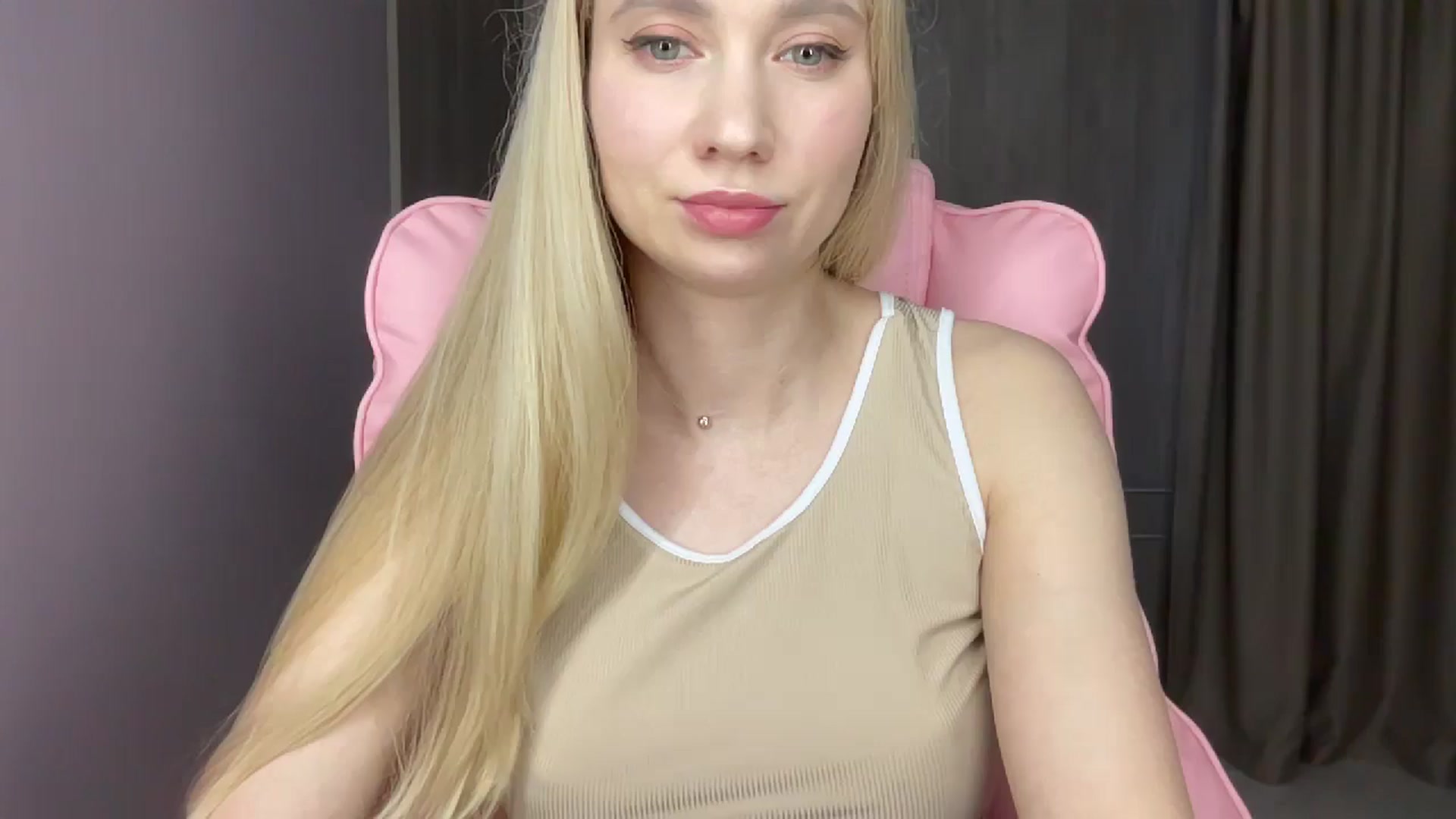 Gallery image thumbnail from Miss_Sylvia's myfreecams stream on, 05/28/2025, 16:58 image 17 of 20