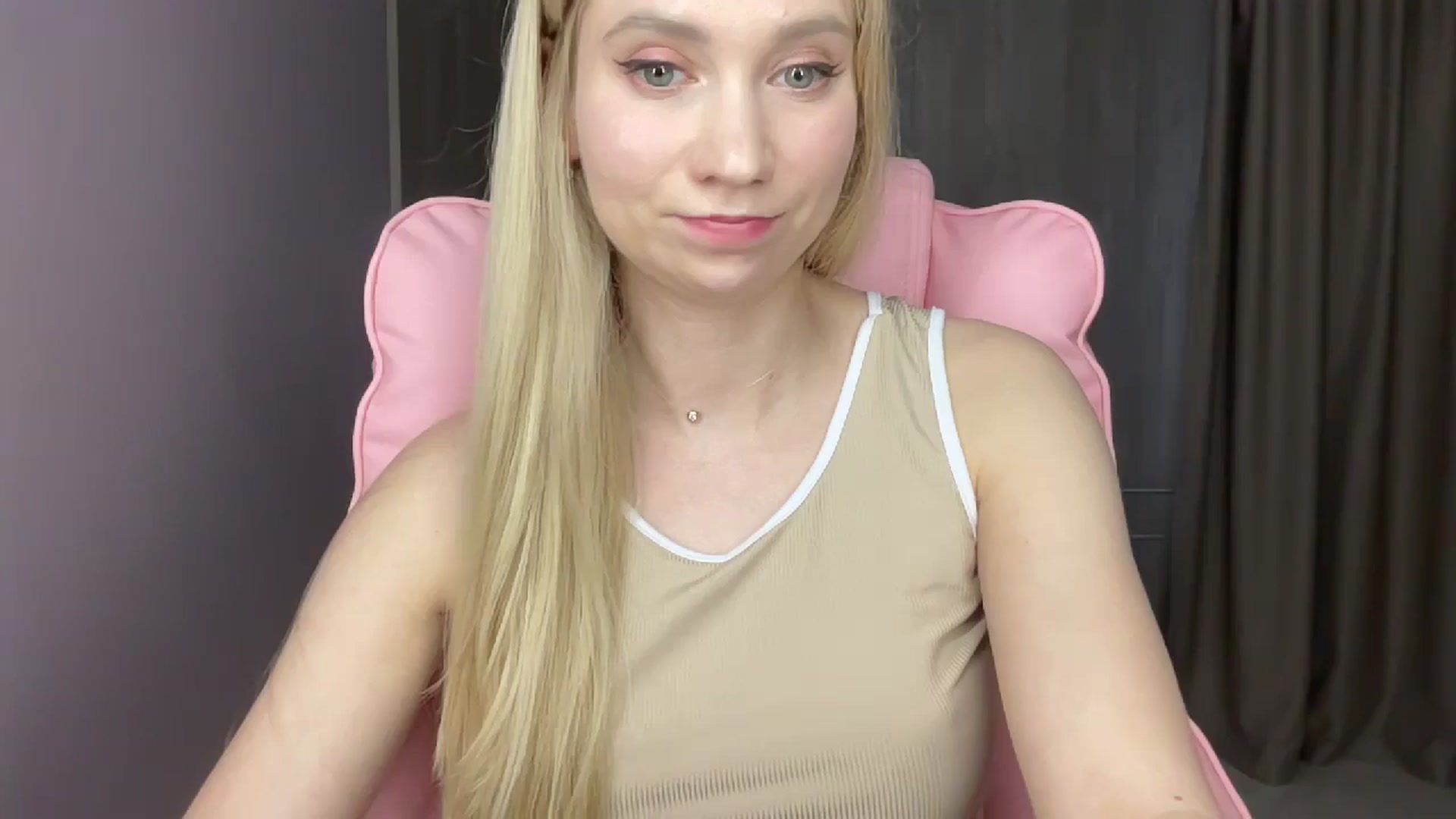 Gallery image thumbnail from Miss_Sylvia's myfreecams stream on, 05/28/2025, 16:58 image 16 of 20