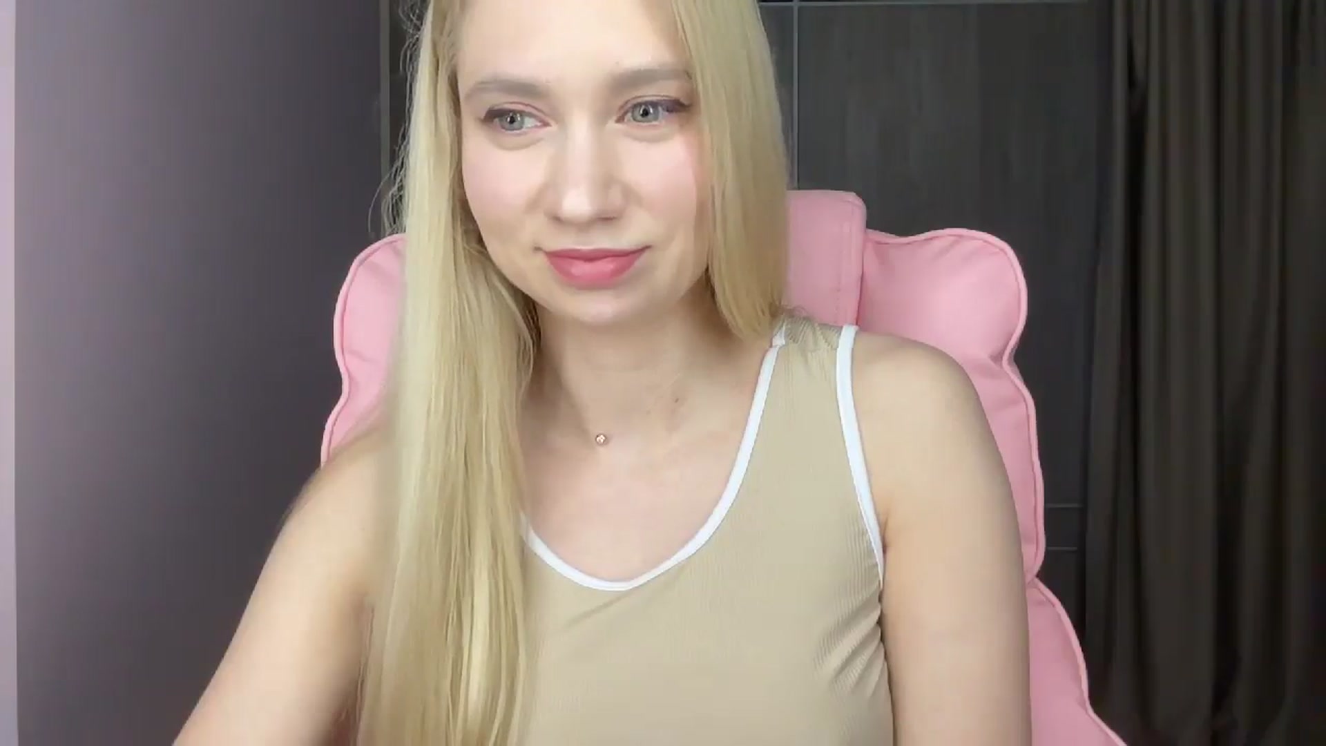 Gallery image thumbnail from Miss_Sylvia's myfreecams stream on, 05/28/2025, 16:58 image 4 of 20