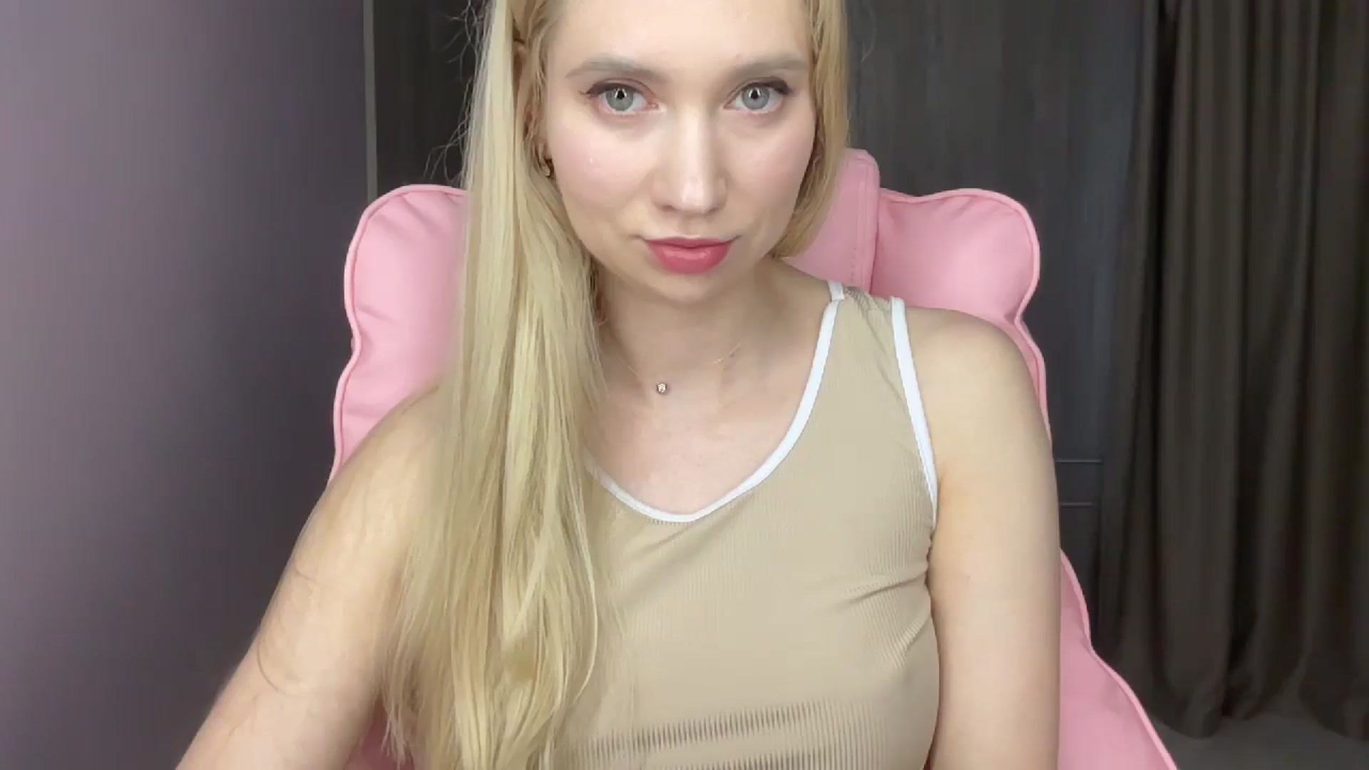 Gallery image thumbnail from Miss_Sylvia's myfreecams stream on, 05/28/2025, 16:58 image 15 of 20