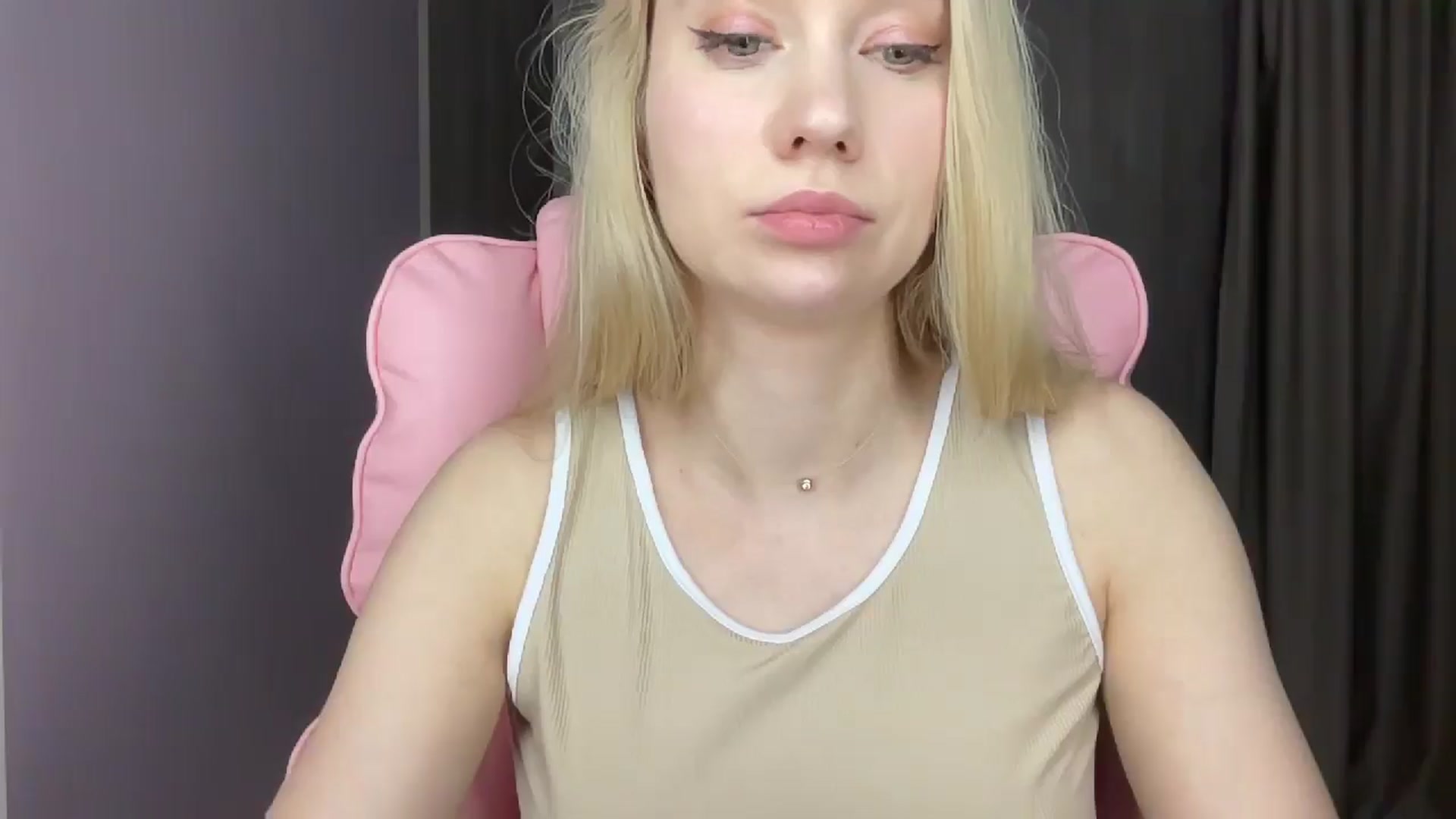 Gallery image thumbnail from Miss_Sylvia's myfreecams stream on, 05/28/2025, 20:16 image 17 of 20