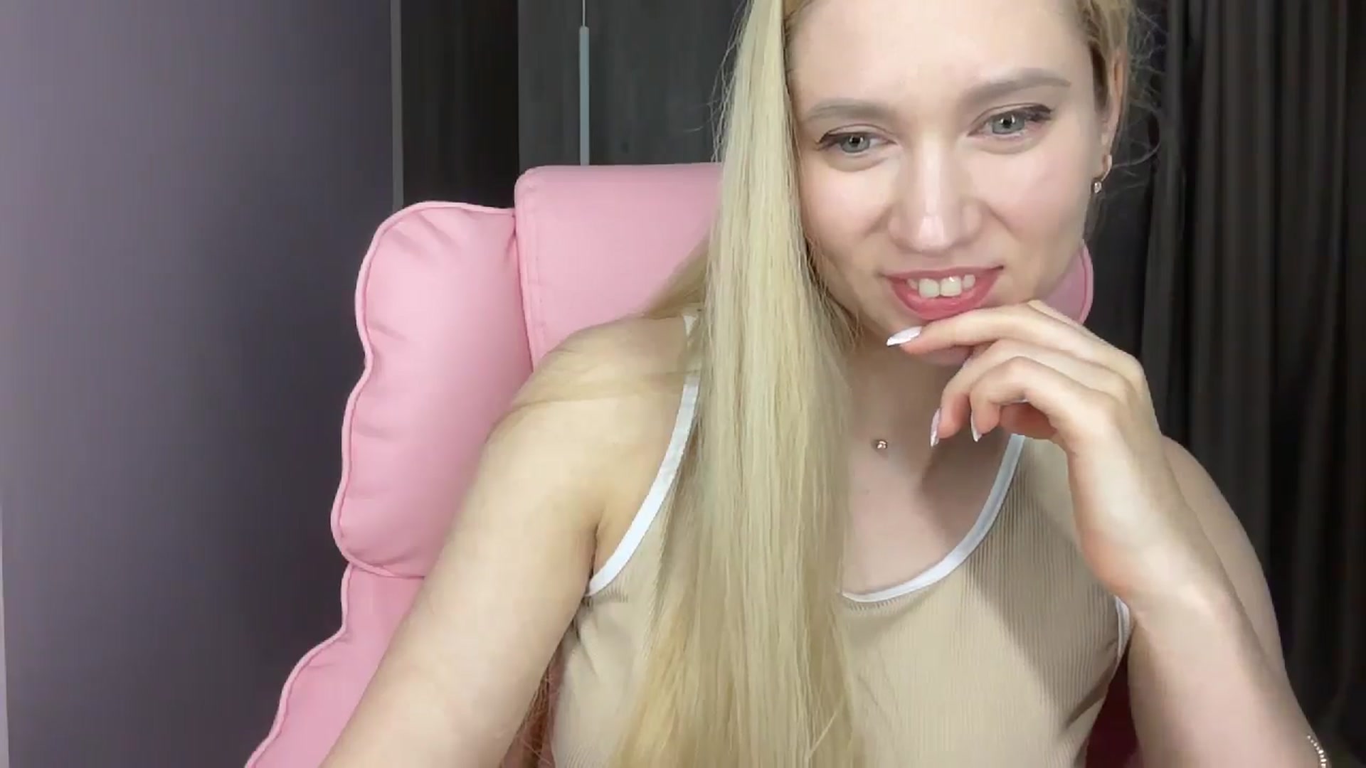 Gallery image thumbnail from Miss_Sylvia's myfreecams stream on, 05/28/2025, 20:16 image 10 of 20