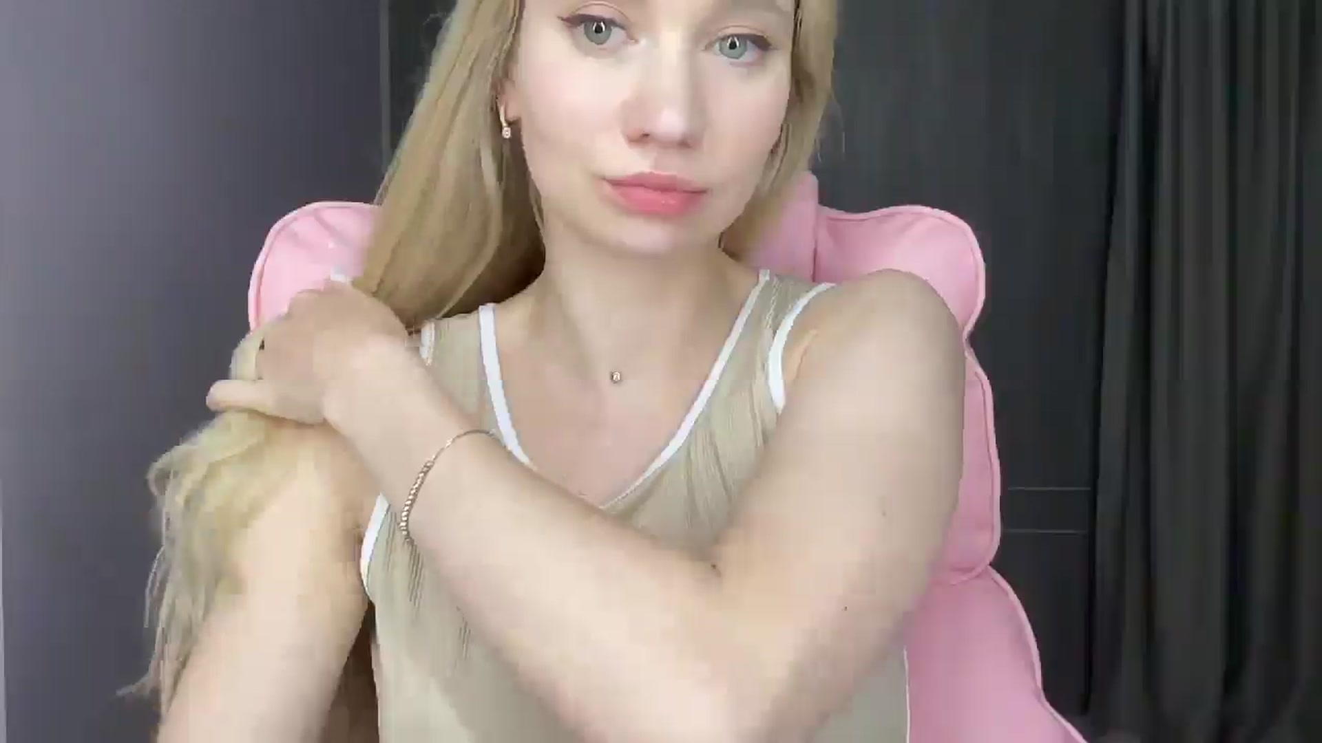 Gallery image thumbnail from Miss_Sylvia's myfreecams stream on, 05/28/2025, 20:16 image 18 of 20