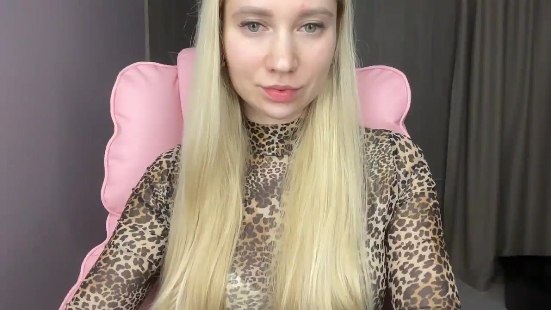 Gallery image thumbnail from Miss_Sylvia's myfreecams stream on, 05/30/2025, 19:39 image 2 of 20