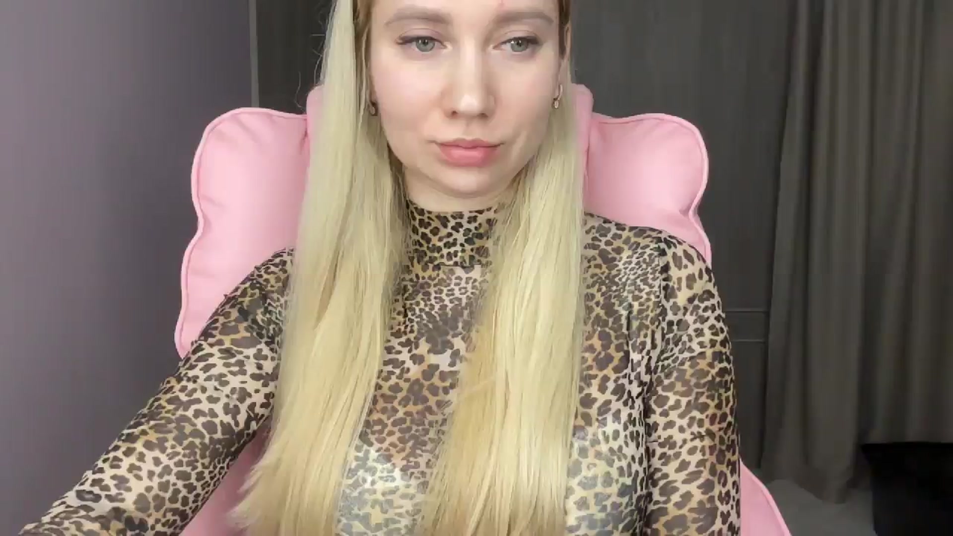 Gallery image thumbnail from Miss_Sylvia's myfreecams stream on, 05/30/2025, 19:39 image 10 of 20