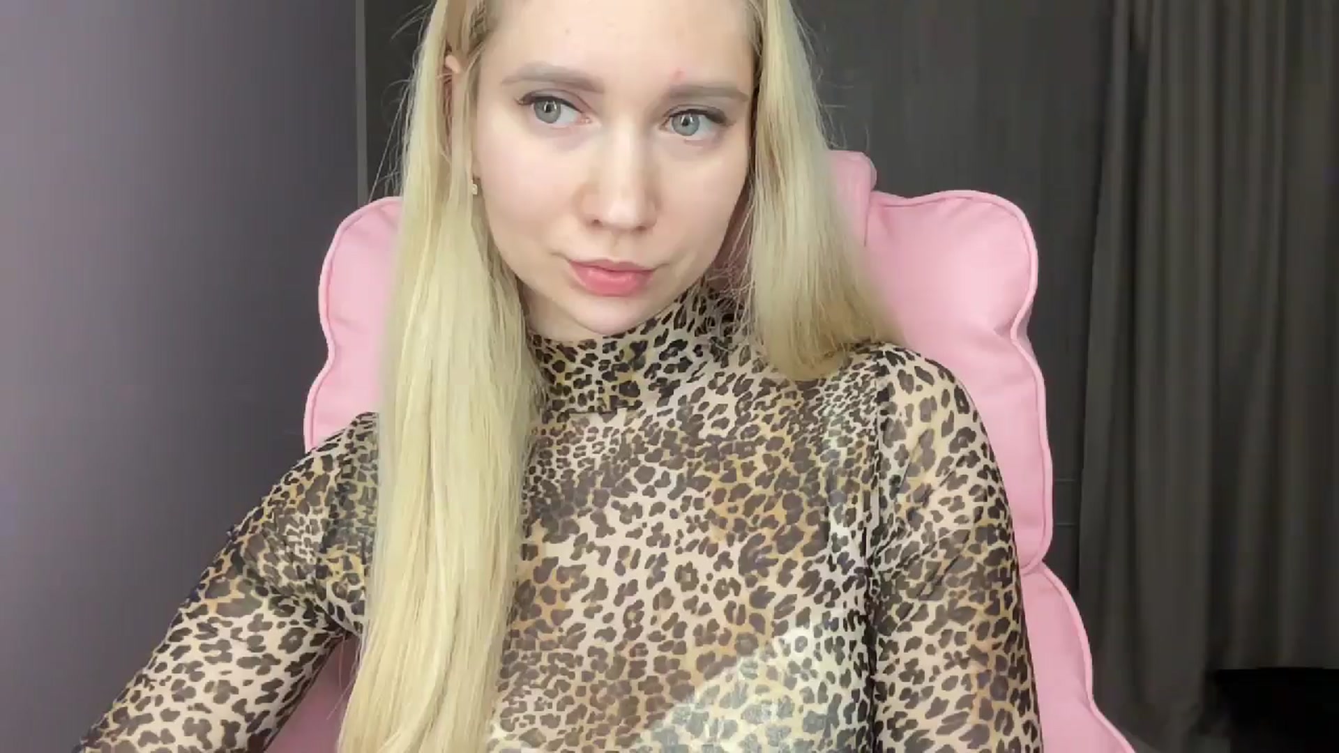Gallery image thumbnail from Miss_Sylvia's myfreecams stream on, 05/30/2025, 19:39 image 16 of 20