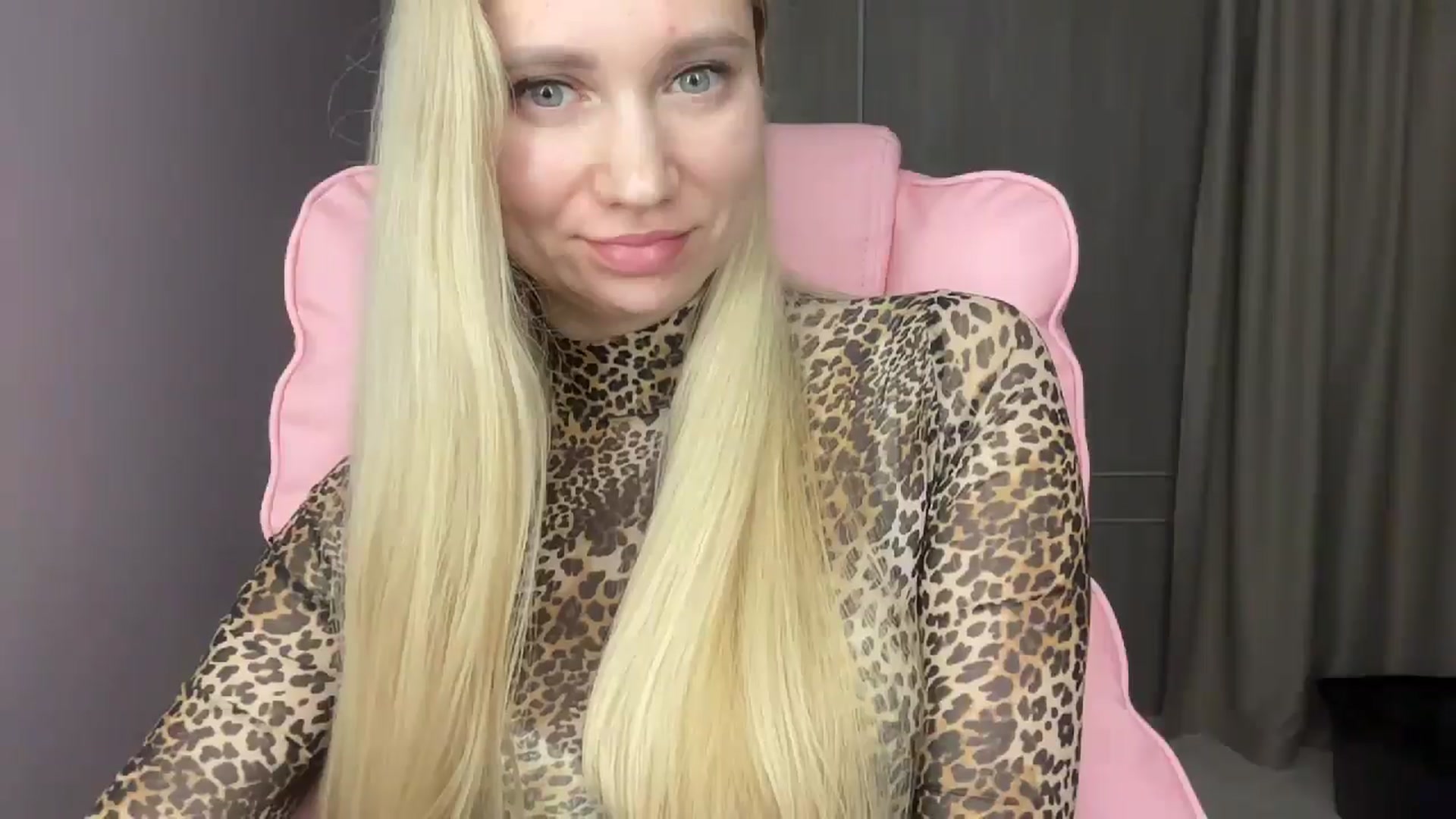 Gallery image thumbnail from Miss_Sylvia's myfreecams stream on, 05/30/2025, 19:39 image 6 of 20