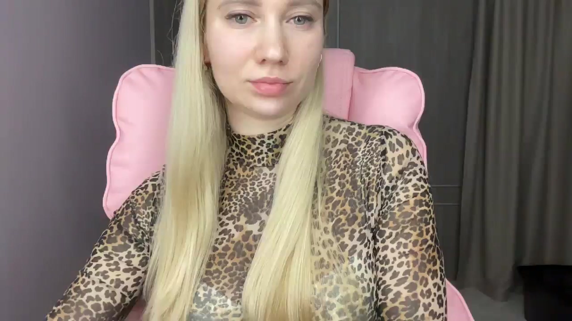 Gallery image thumbnail from Miss_Sylvia's myfreecams stream on, 05/30/2025, 19:39 image 7 of 20