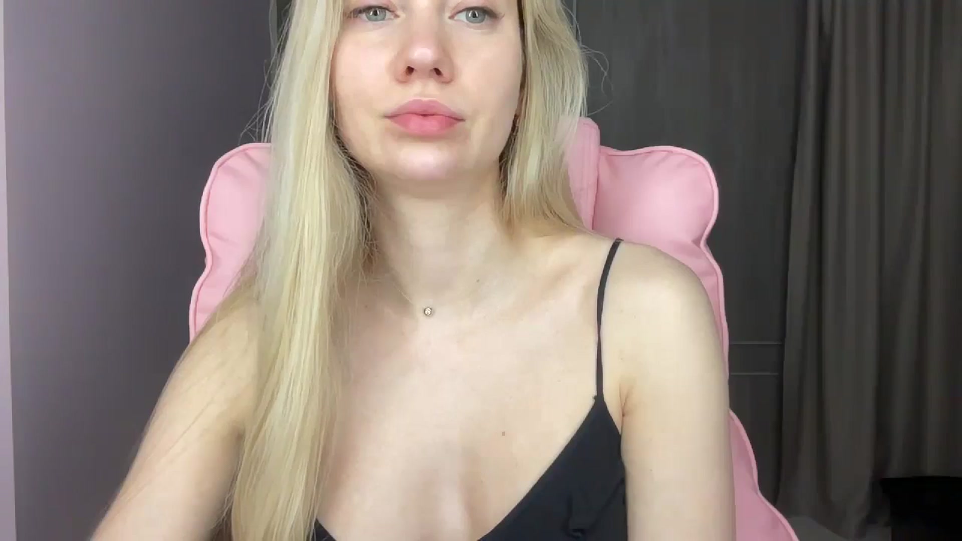 Gallery image thumbnail from Miss_Sylvia's myfreecams stream on, 05/31/2025, 21:52 image 5 of 20