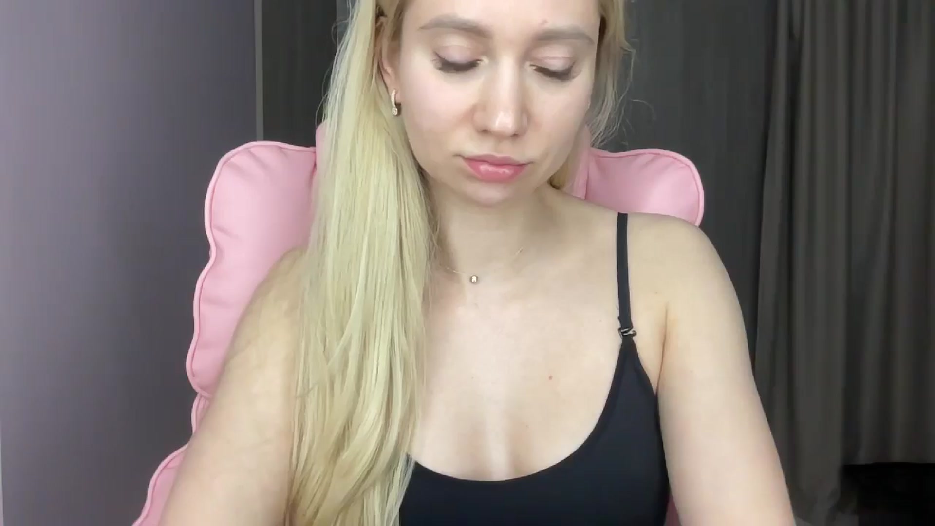 Gallery image thumbnail from Miss_Sylvia's myfreecams stream on, 06/01/2025, 19:05 image 20 of 20