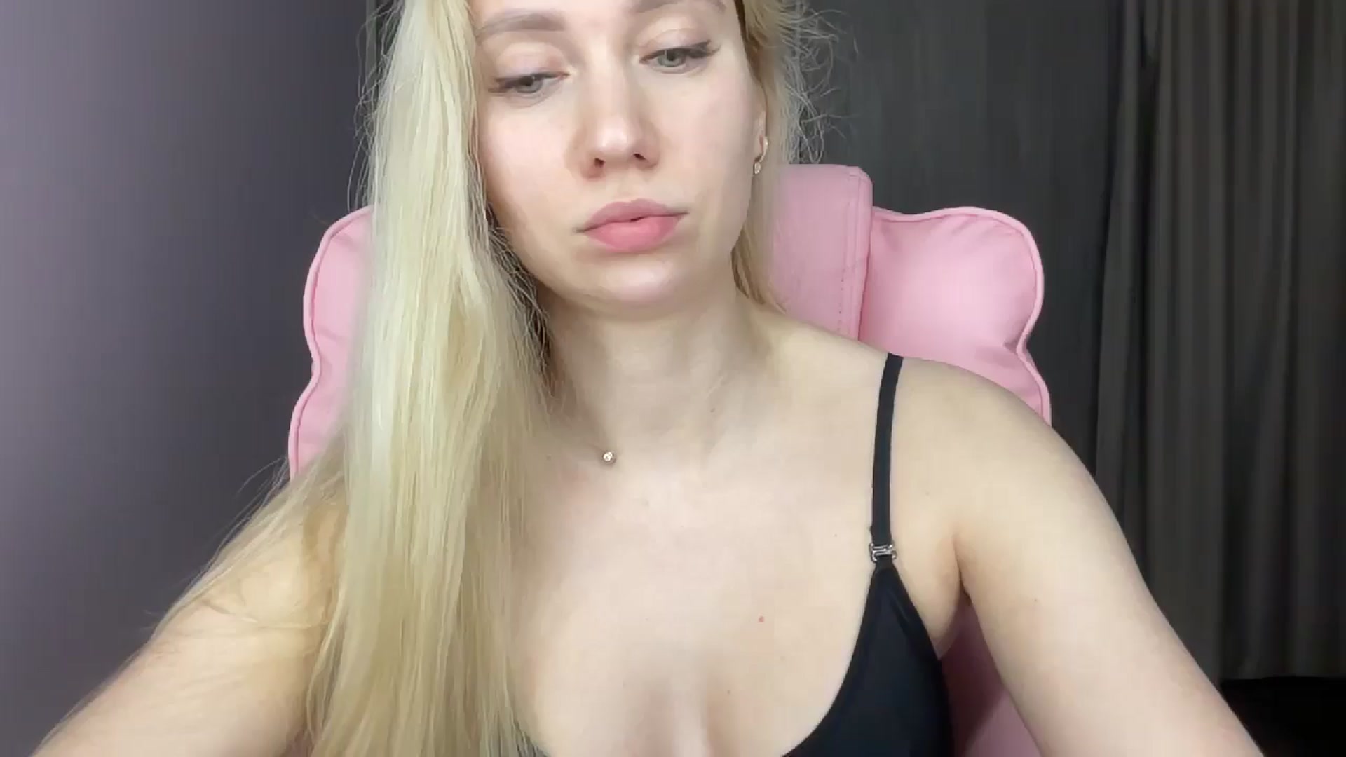 Gallery image thumbnail from Miss_Sylvia's myfreecams stream on, 06/01/2025, 19:05 image 9 of 20