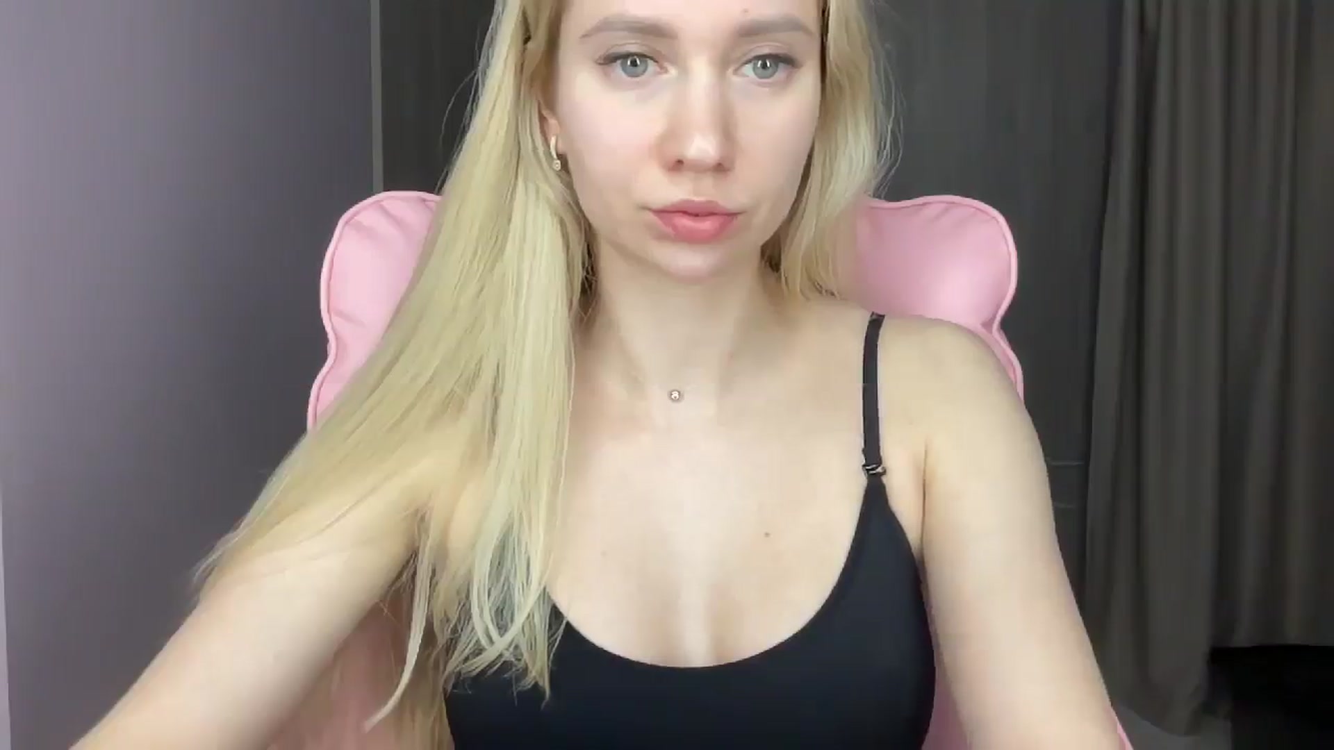 Gallery image thumbnail from Miss_Sylvia's myfreecams stream on, 06/01/2025, 20:22 image 13 of 20