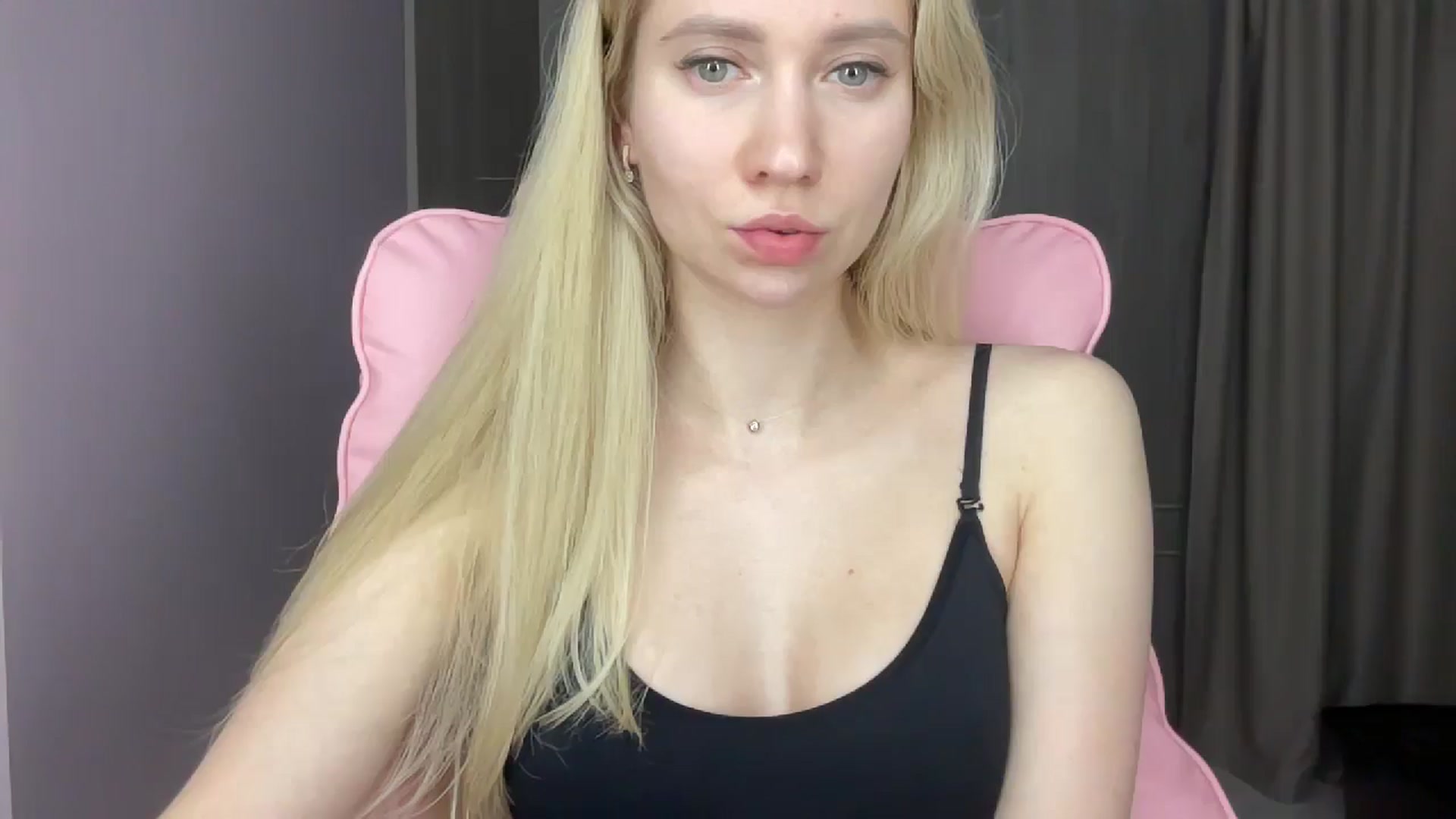 Gallery image thumbnail from Miss_Sylvia's myfreecams stream on, 06/01/2025, 20:22 image 15 of 20