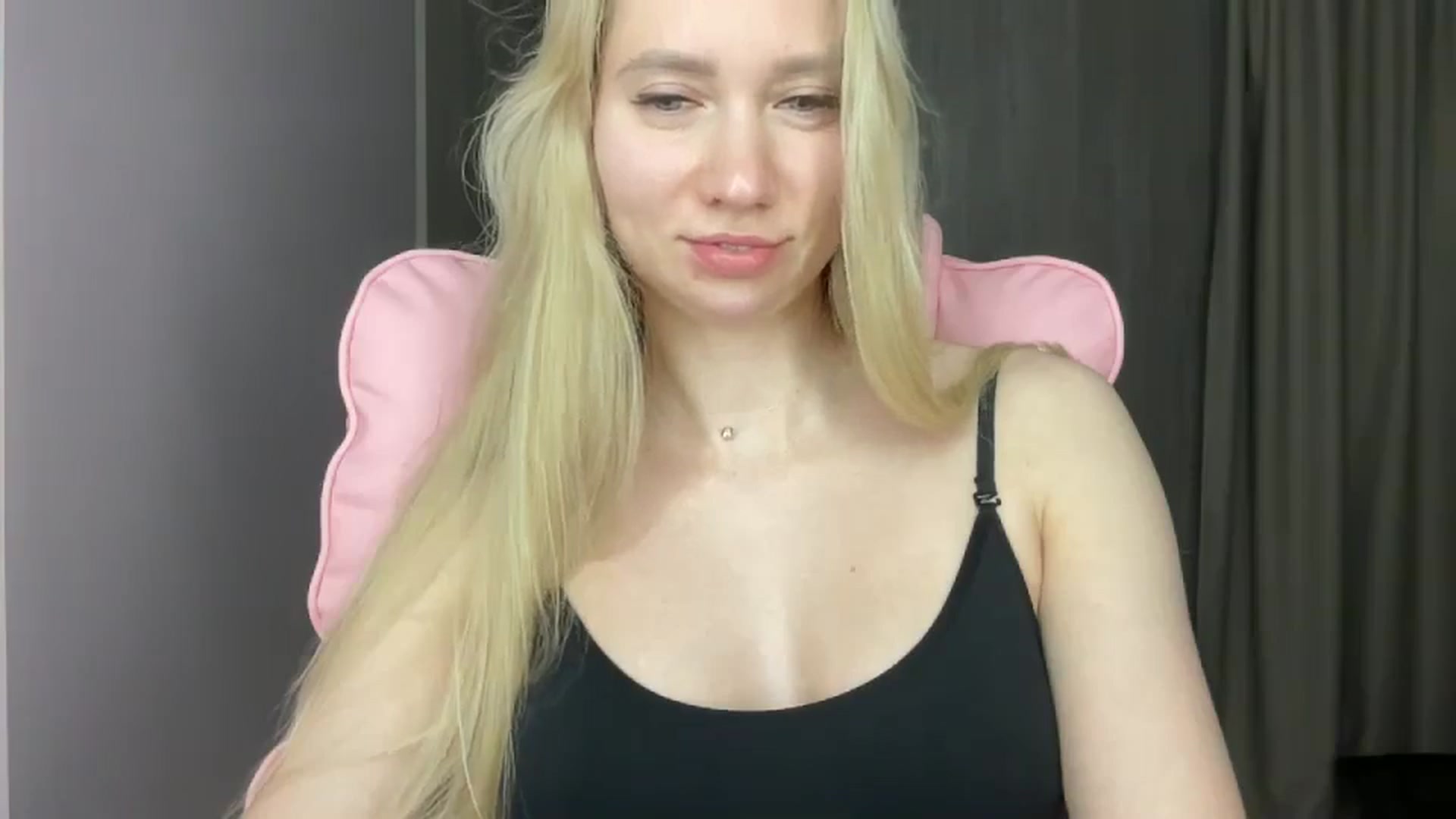 Gallery image thumbnail from Miss_Sylvia's myfreecams stream on, 06/01/2025, 22:03 image 13 of 20