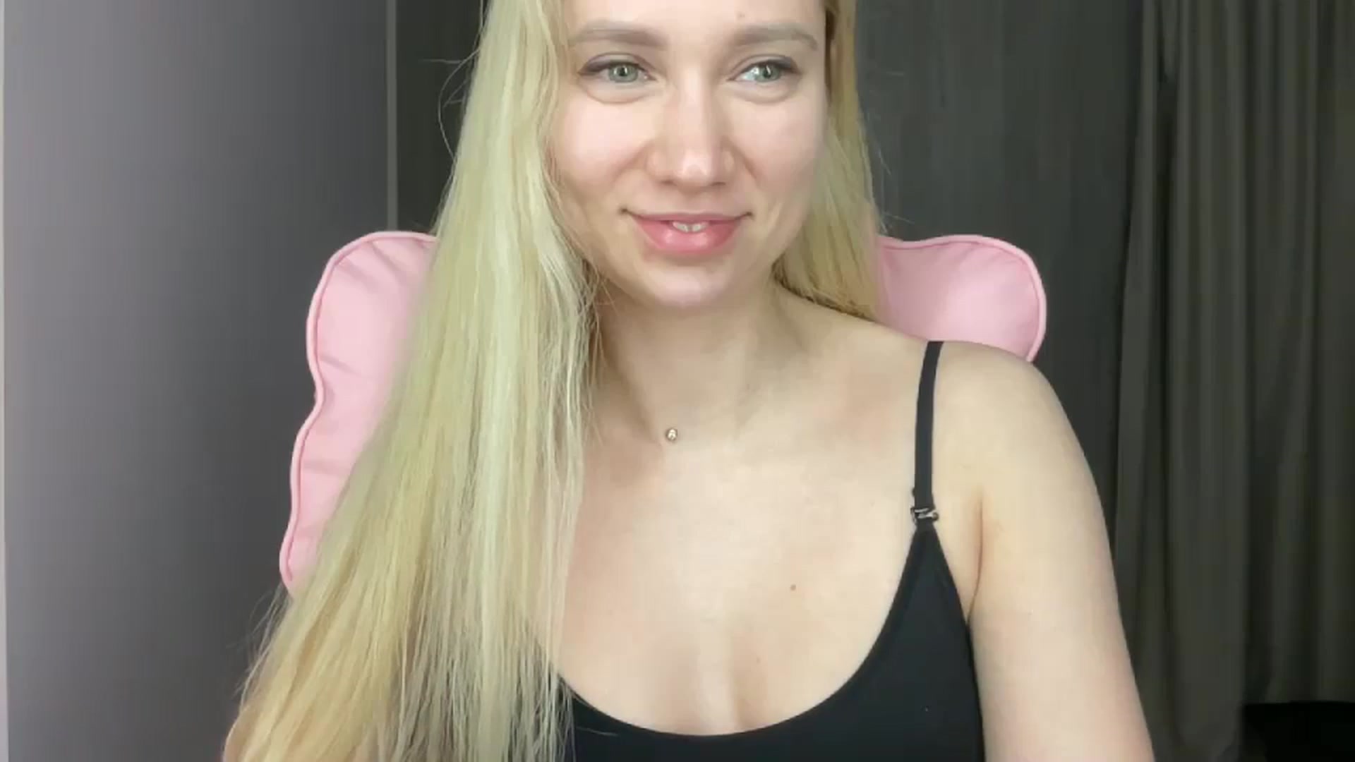 Gallery image thumbnail from Miss_Sylvia's myfreecams stream on, 06/01/2025, 22:03 image 7 of 20