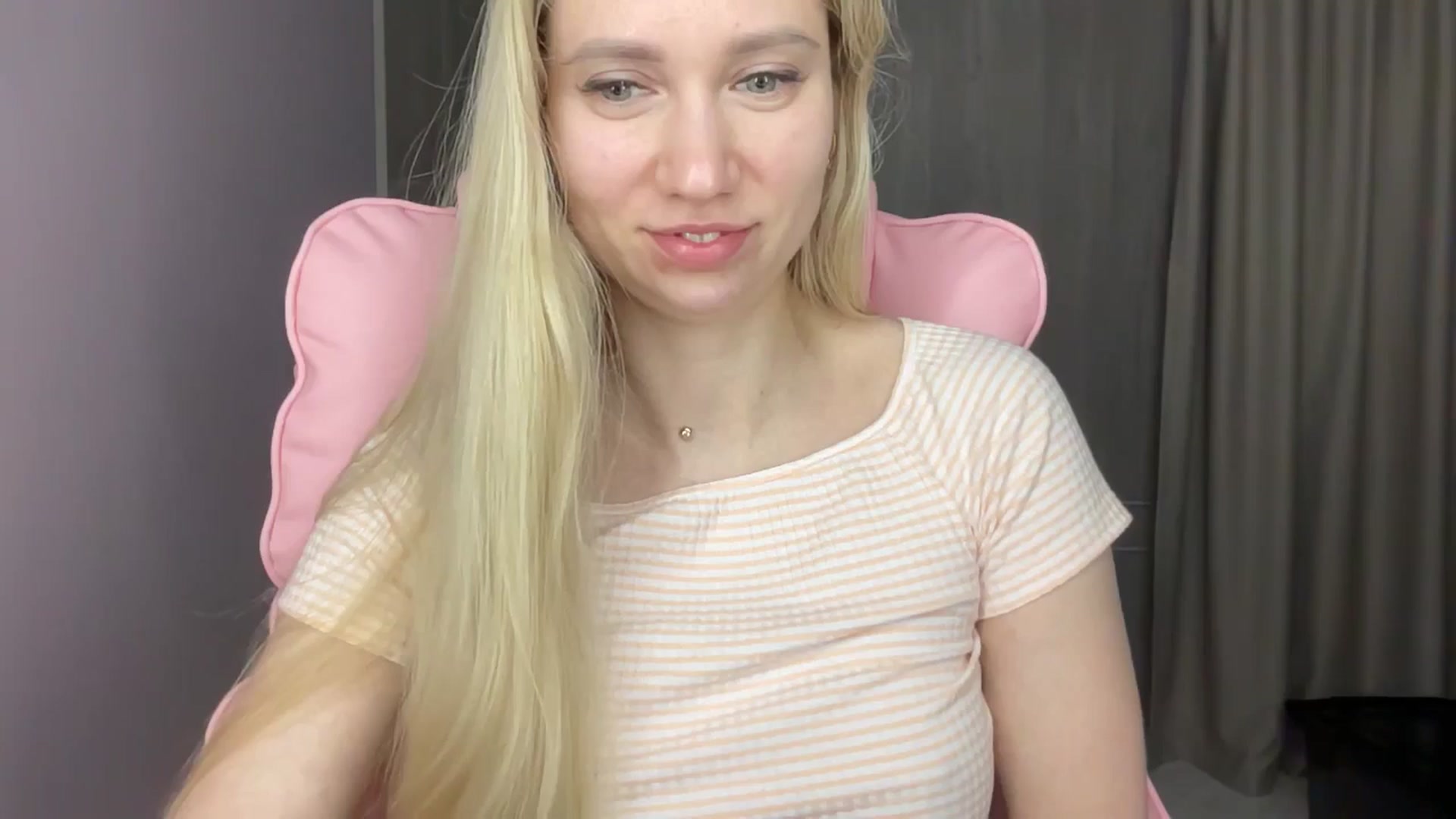 Gallery image thumbnail from Miss_Sylvia's myfreecams stream on, 06/02/2025, 19:23 image 5 of 20