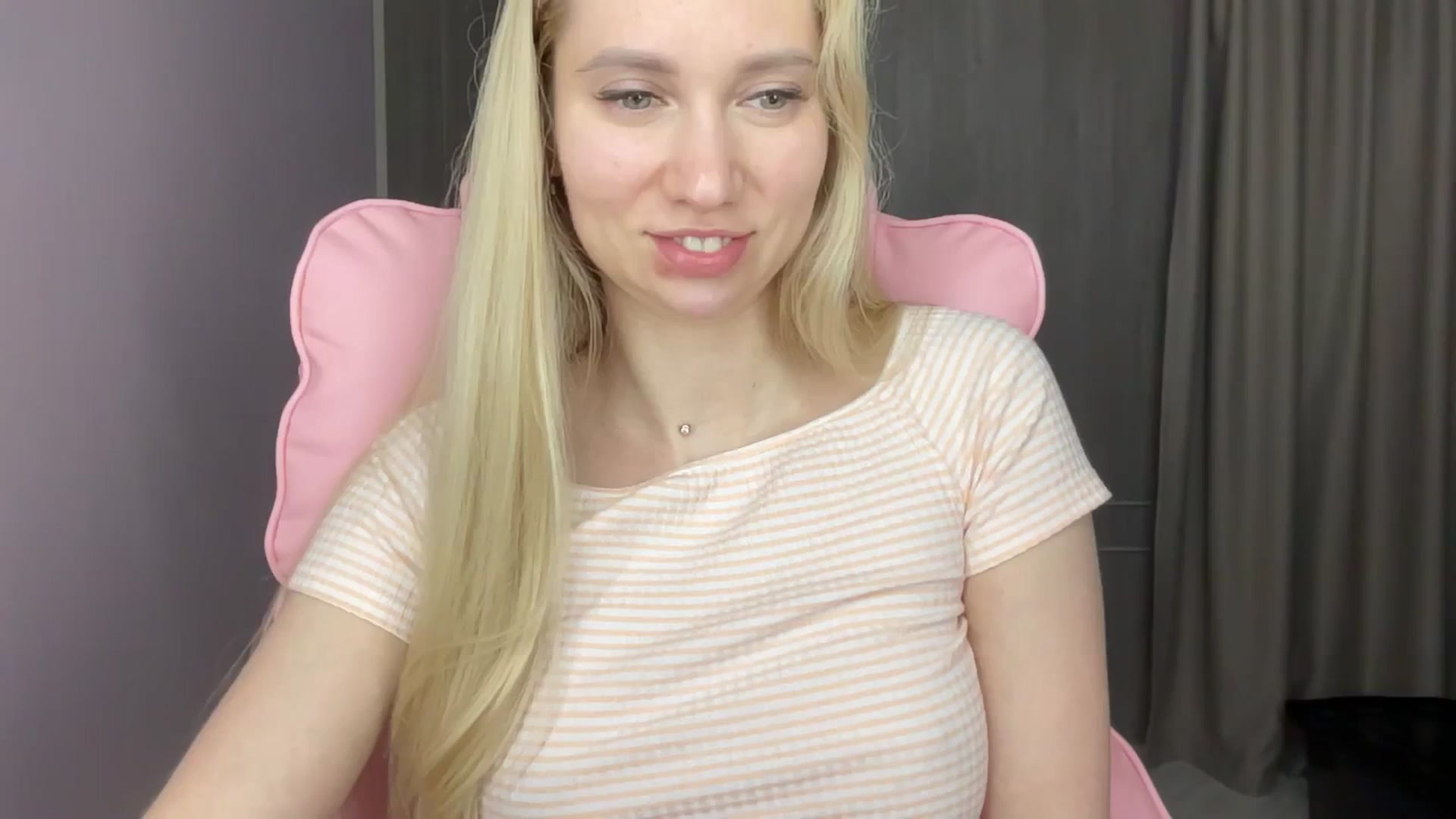 Gallery image thumbnail from Miss_Sylvia's myfreecams stream on, 06/02/2025, 19:23 image 10 of 20