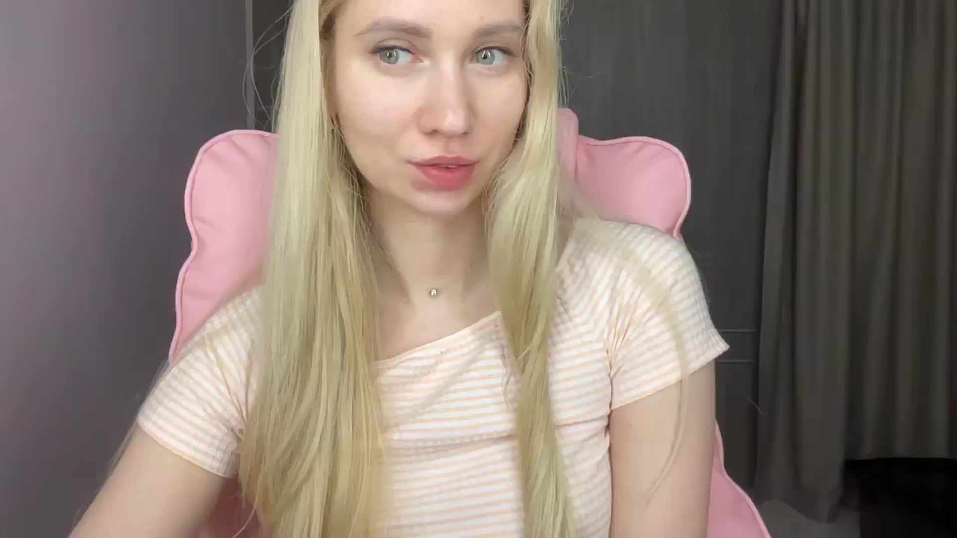 Gallery image thumbnail from Miss_Sylvia's myfreecams stream on, 06/02/2025, 19:23 image 19 of 20