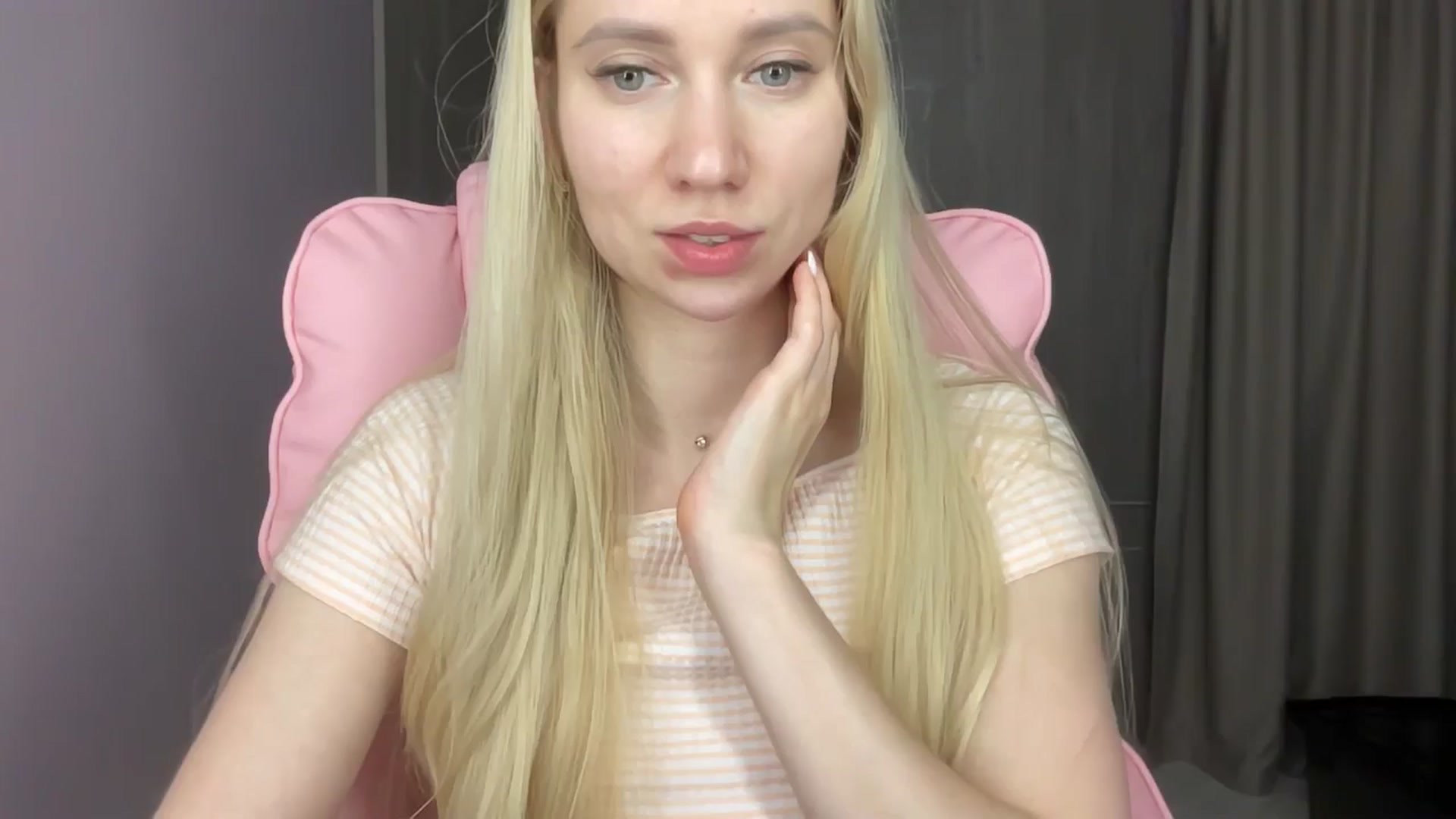 Gallery image thumbnail from Miss_Sylvia's myfreecams stream on, 06/02/2025, 19:23 image 18 of 20
