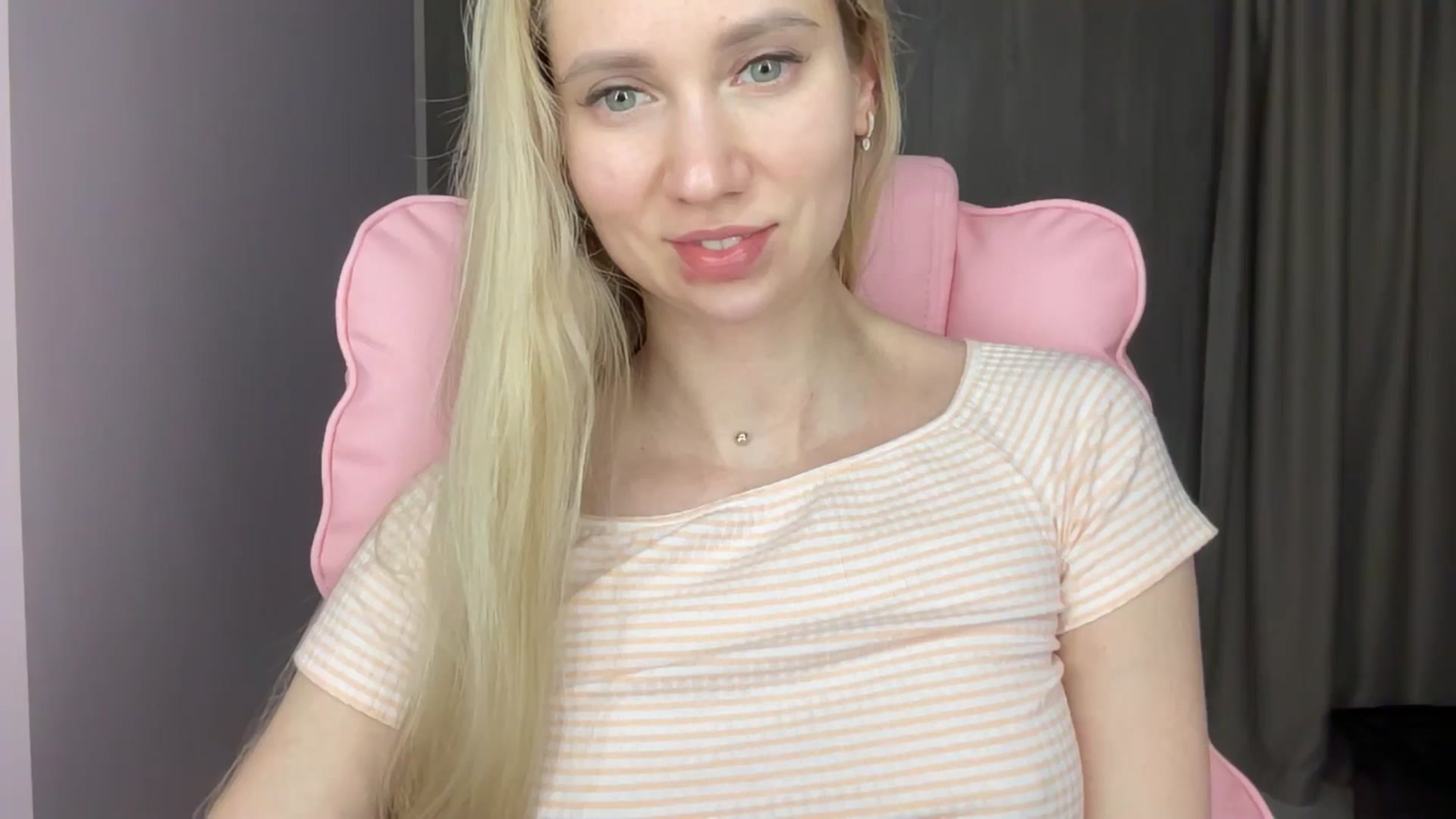 Gallery image thumbnail from Miss_Sylvia's myfreecams stream on, 06/02/2025, 20:41 image 6 of 20