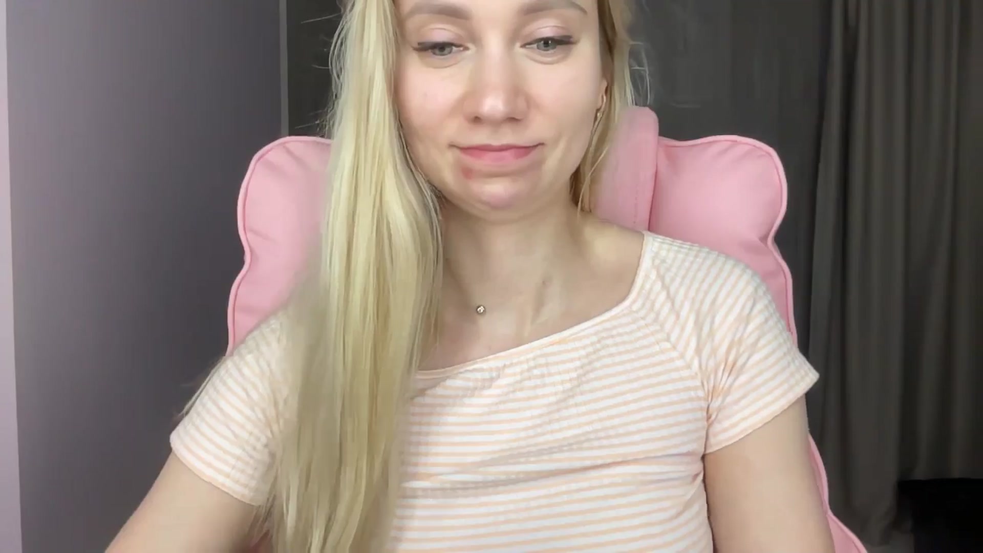 Gallery image thumbnail from Miss_Sylvia's myfreecams stream on, 06/02/2025, 20:41 image 15 of 20