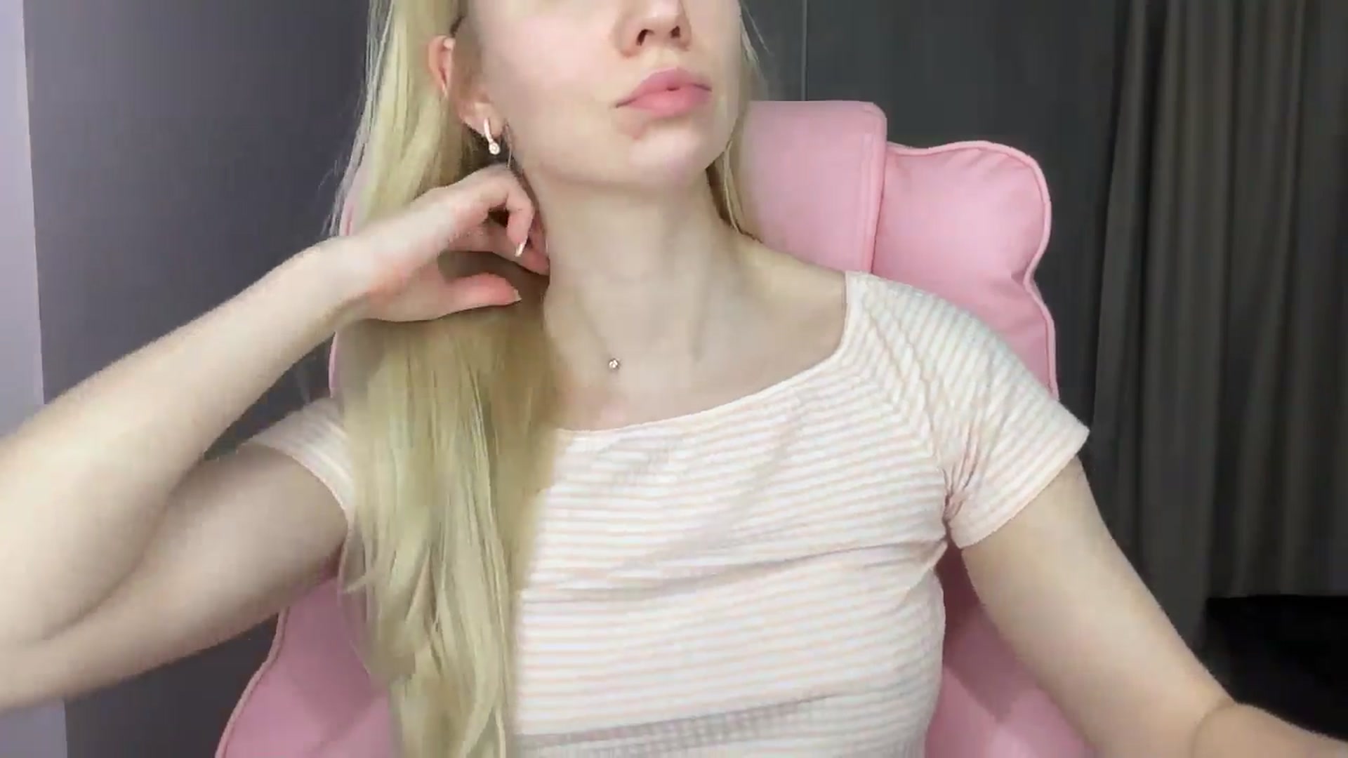 Gallery image thumbnail from Miss_Sylvia's myfreecams stream on, 06/02/2025, 20:41 image 17 of 20
