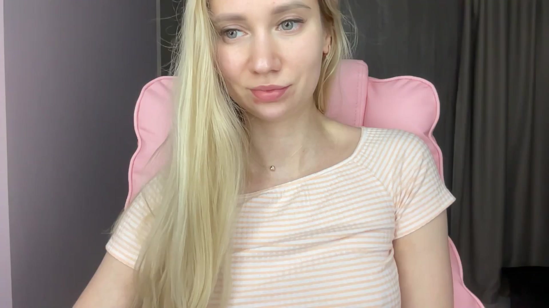 Gallery image thumbnail from Miss_Sylvia's myfreecams stream on, 06/02/2025, 20:41 image 14 of 20