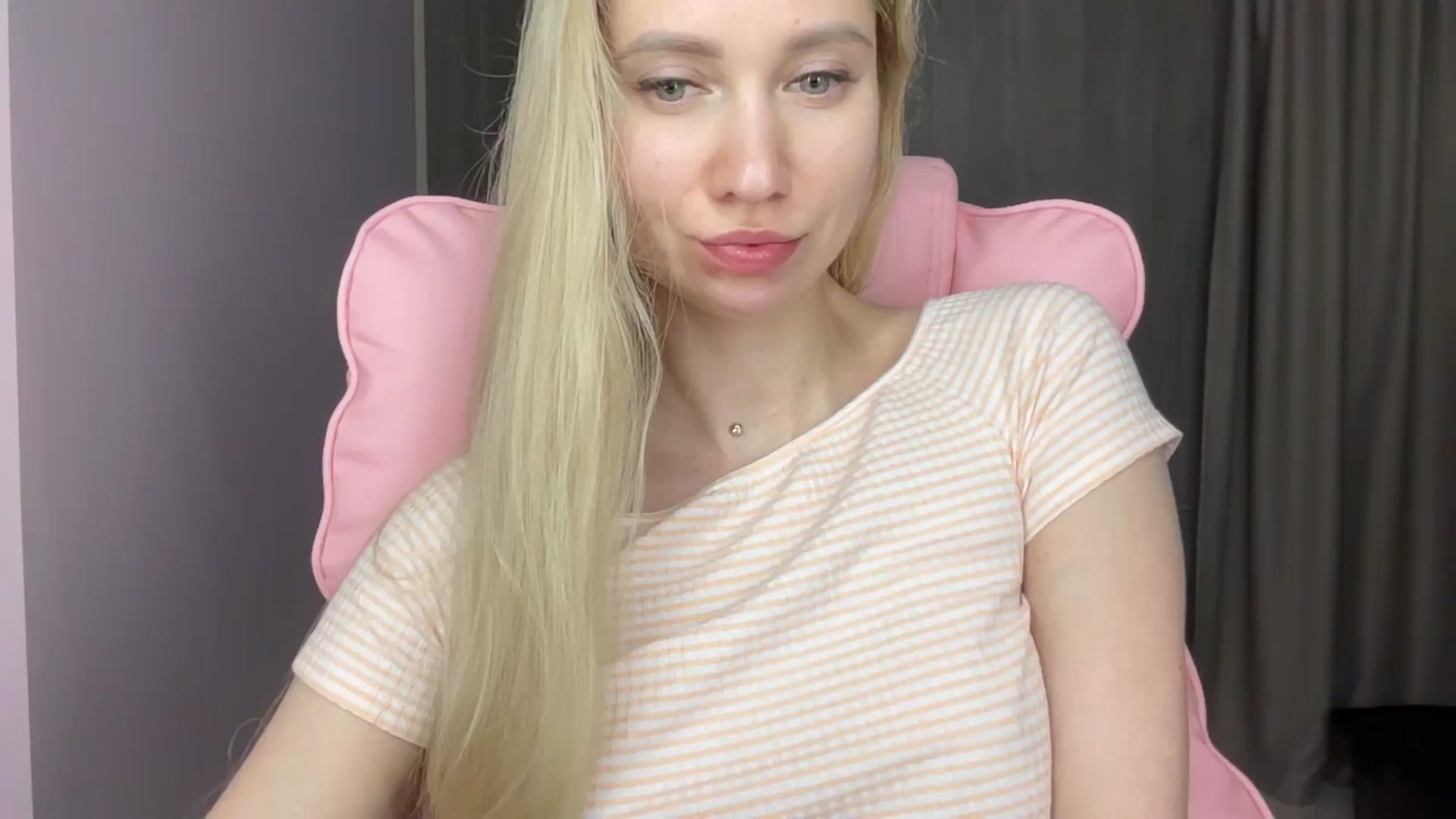 Gallery image thumbnail from Miss_Sylvia's myfreecams stream on, 06/02/2025, 20:41 image 7 of 20