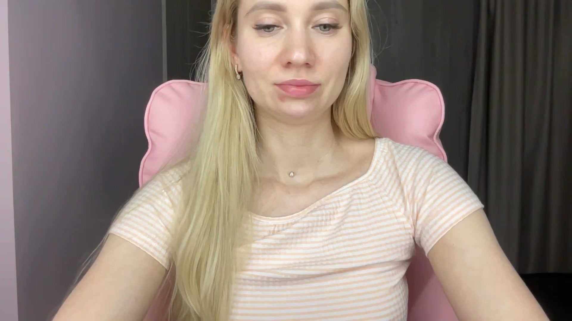 Gallery image thumbnail from Miss_Sylvia's myfreecams stream on, 06/02/2025, 21:53 image 16 of 20