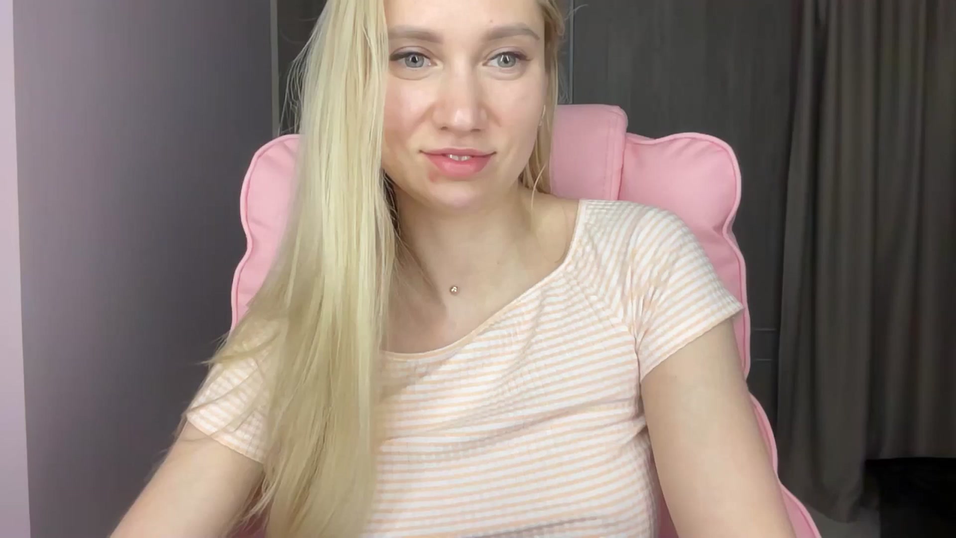 Gallery image thumbnail from Miss_Sylvia's myfreecams stream on, 06/02/2025, 21:53 image 18 of 20