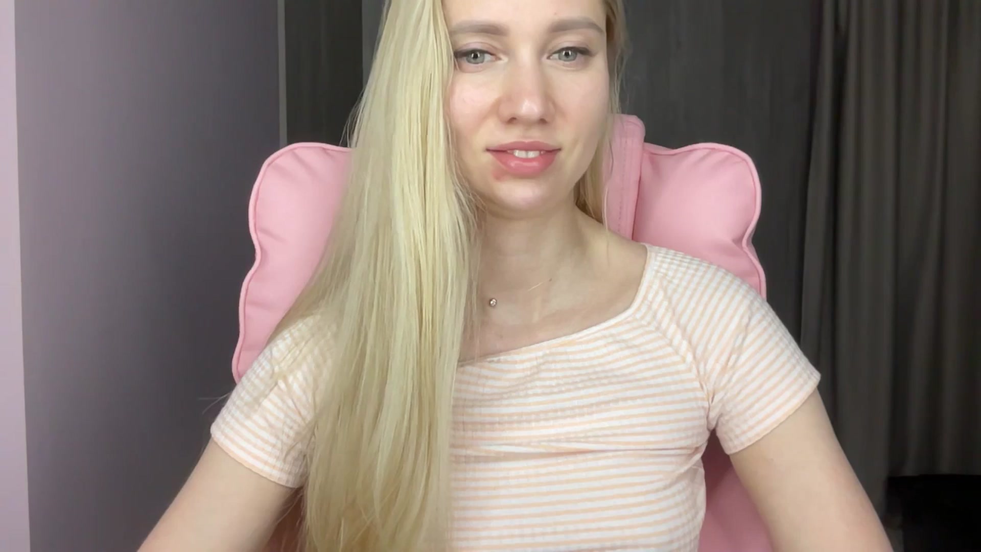 Gallery image thumbnail from Miss_Sylvia's myfreecams stream on, 06/02/2025, 21:53 image 6 of 20