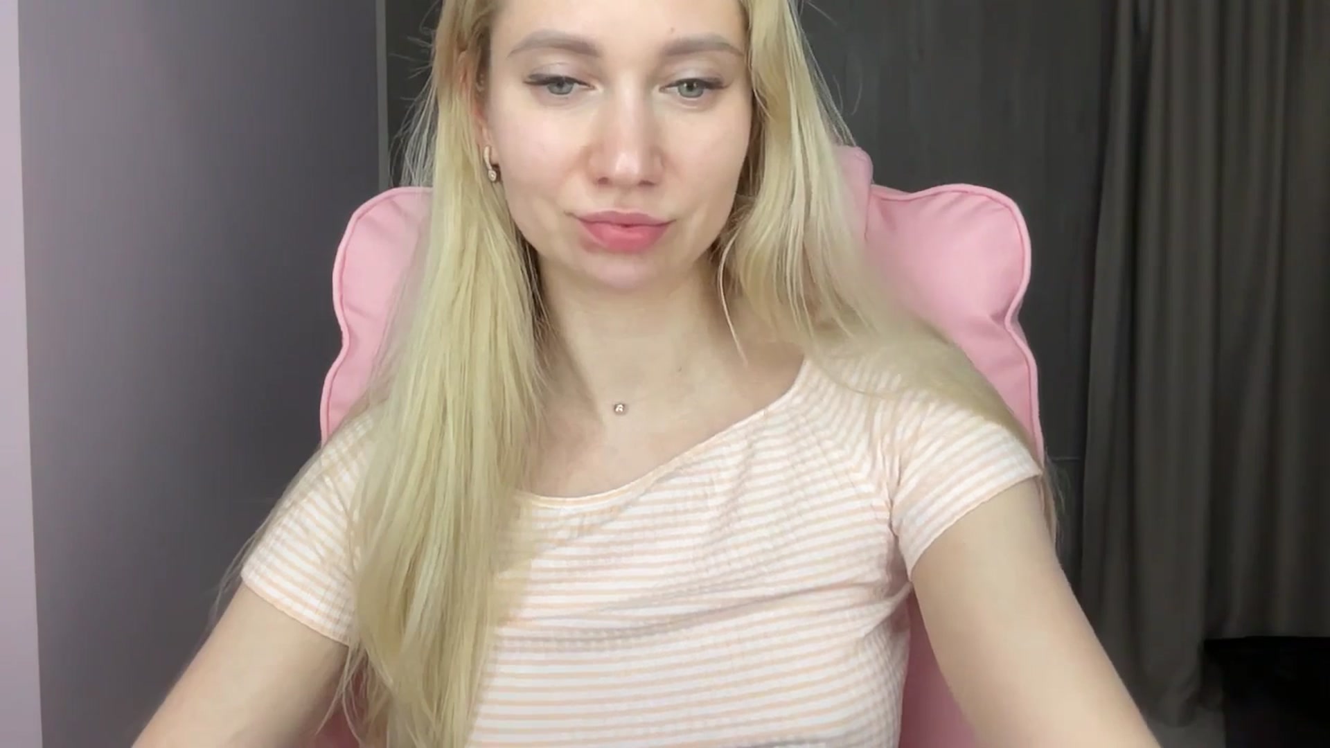 Gallery image thumbnail from Miss_Sylvia's myfreecams stream on, 06/02/2025, 21:53 image 15 of 20