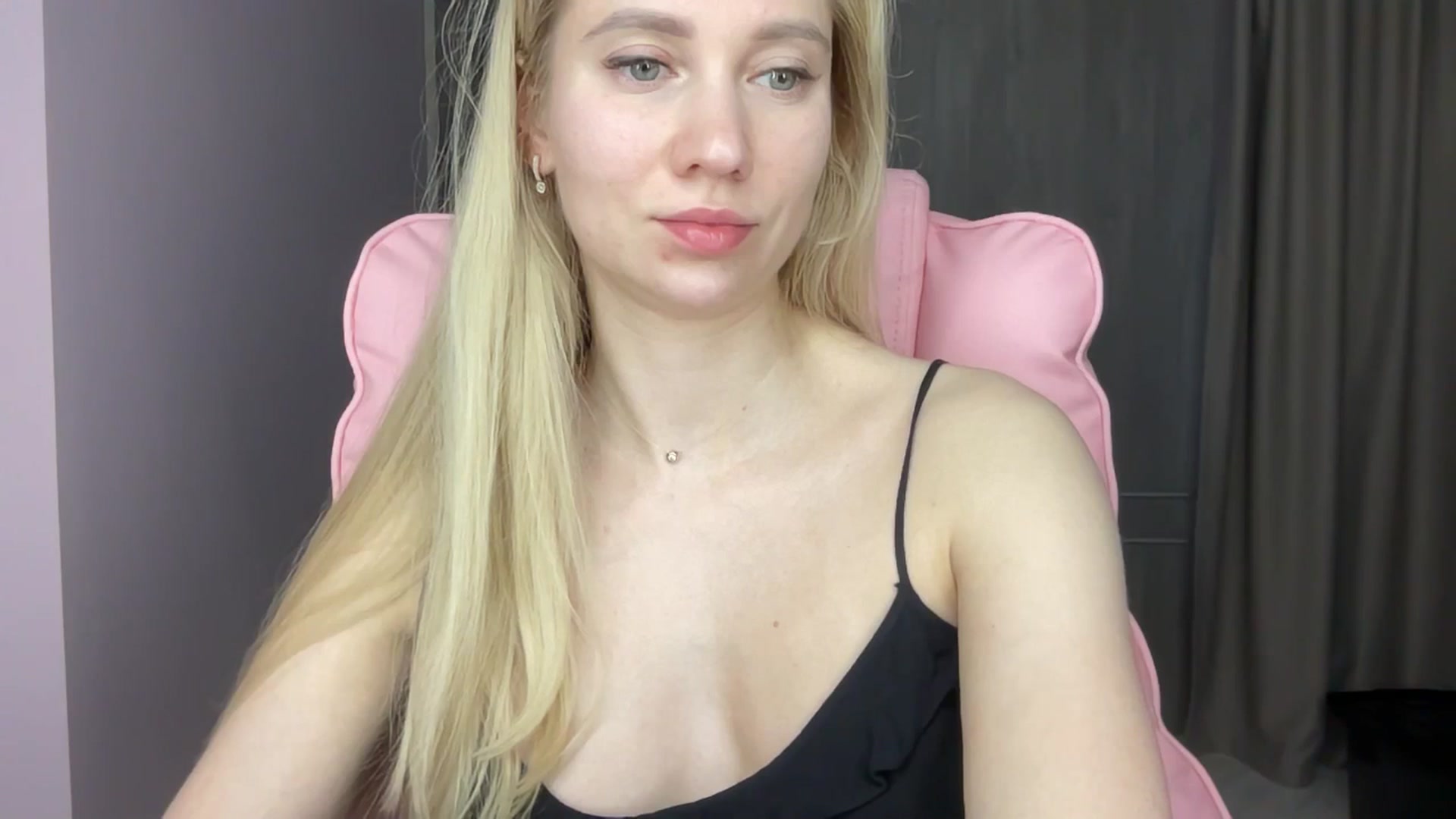 Gallery image thumbnail from Miss_Sylvia's myfreecams stream on, 06/03/2025, 17:15 image 9 of 20
