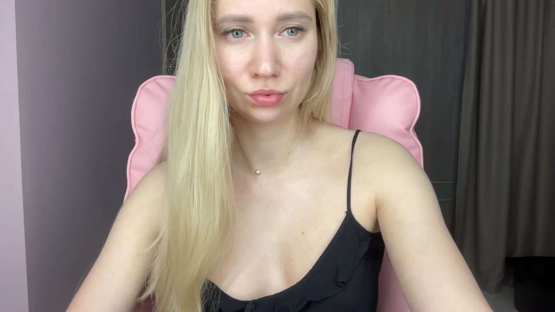 Gallery image thumbnail from Miss_Sylvia's myfreecams stream on, 06/03/2025, 17:15 image 12 of 20