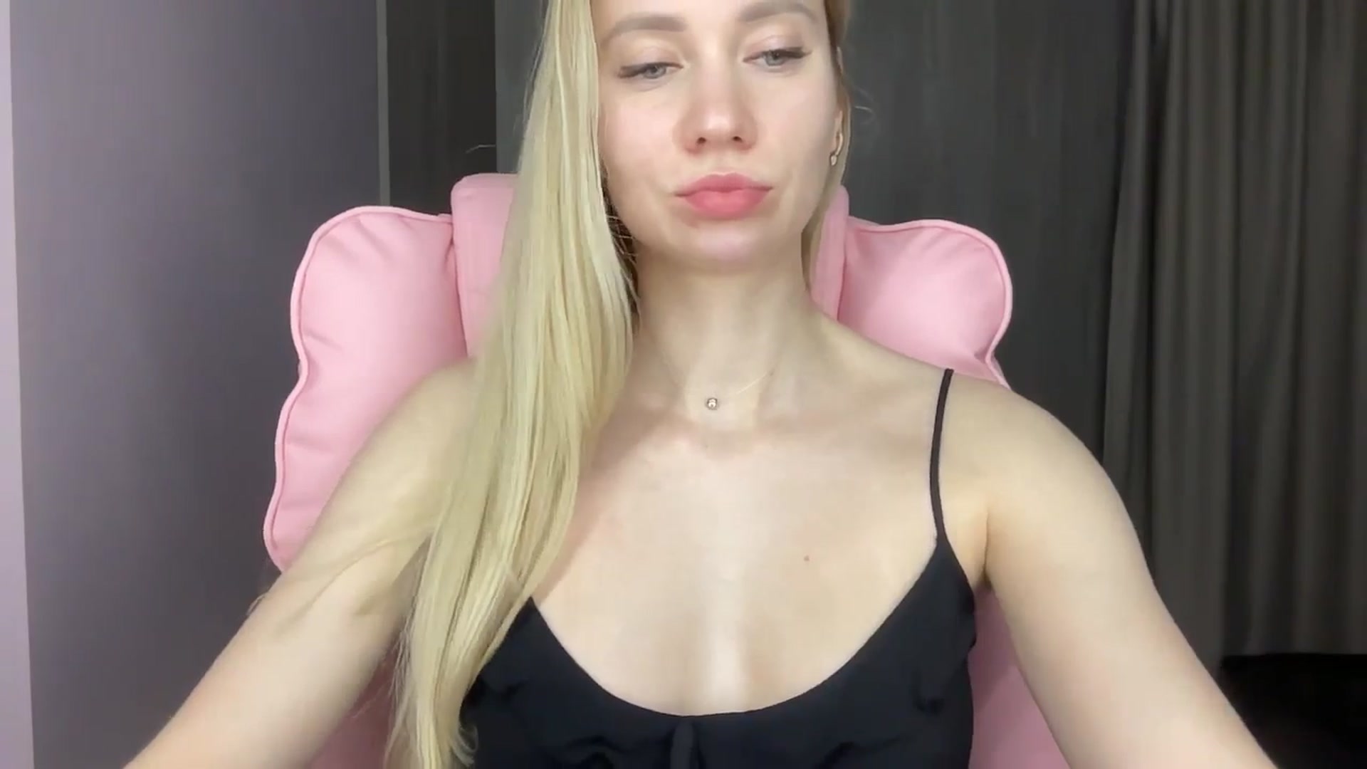 Gallery image thumbnail from Miss_Sylvia's myfreecams stream on, 06/03/2025, 20:08 image 5 of 20