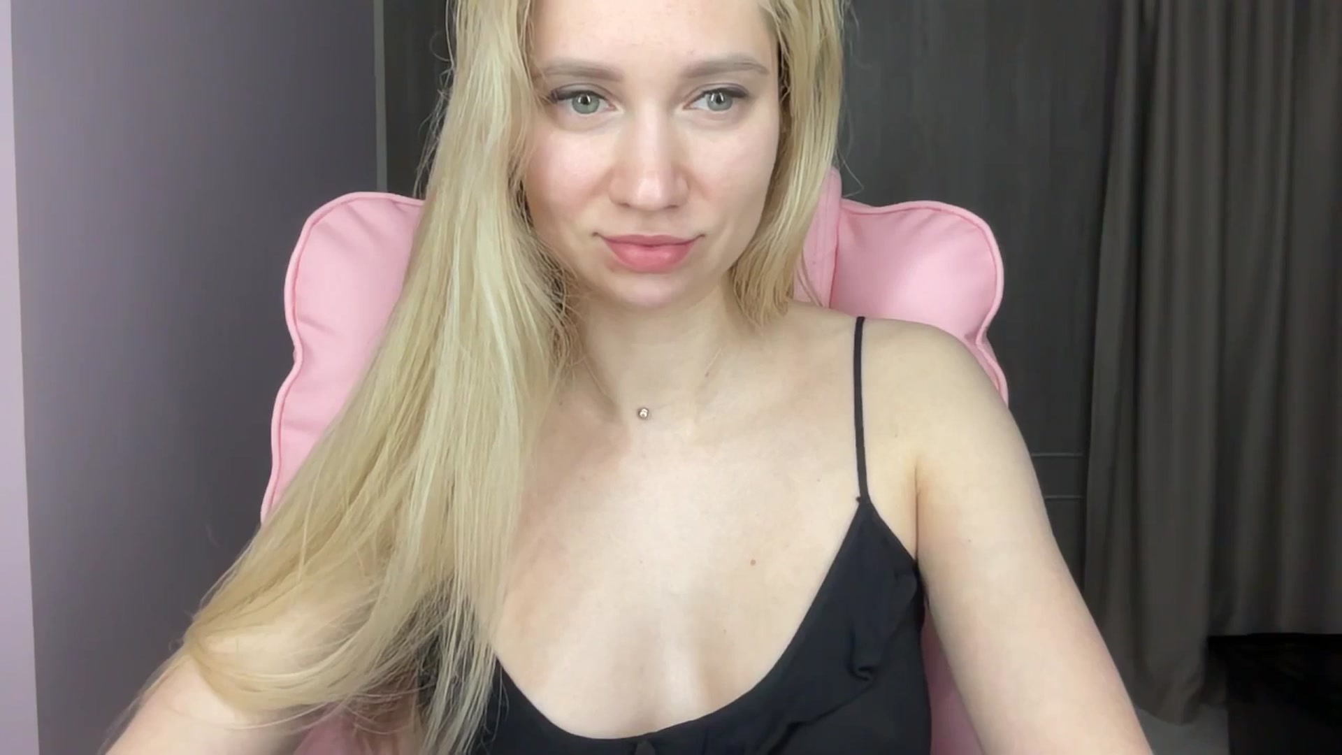 Gallery image thumbnail from Miss_Sylvia's myfreecams stream on, 06/03/2025, 20:08 image 15 of 20