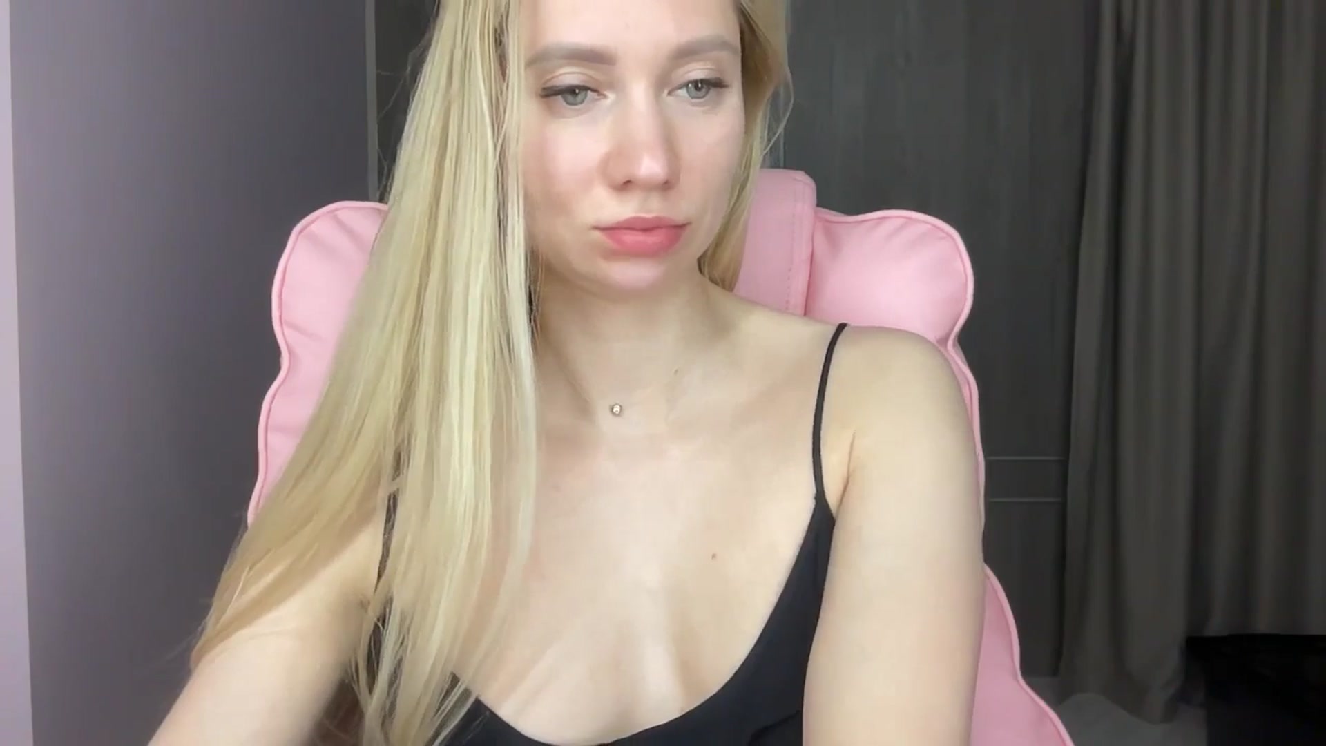 Gallery image thumbnail from Miss_Sylvia's myfreecams stream on, 06/03/2025, 20:08 image 6 of 20