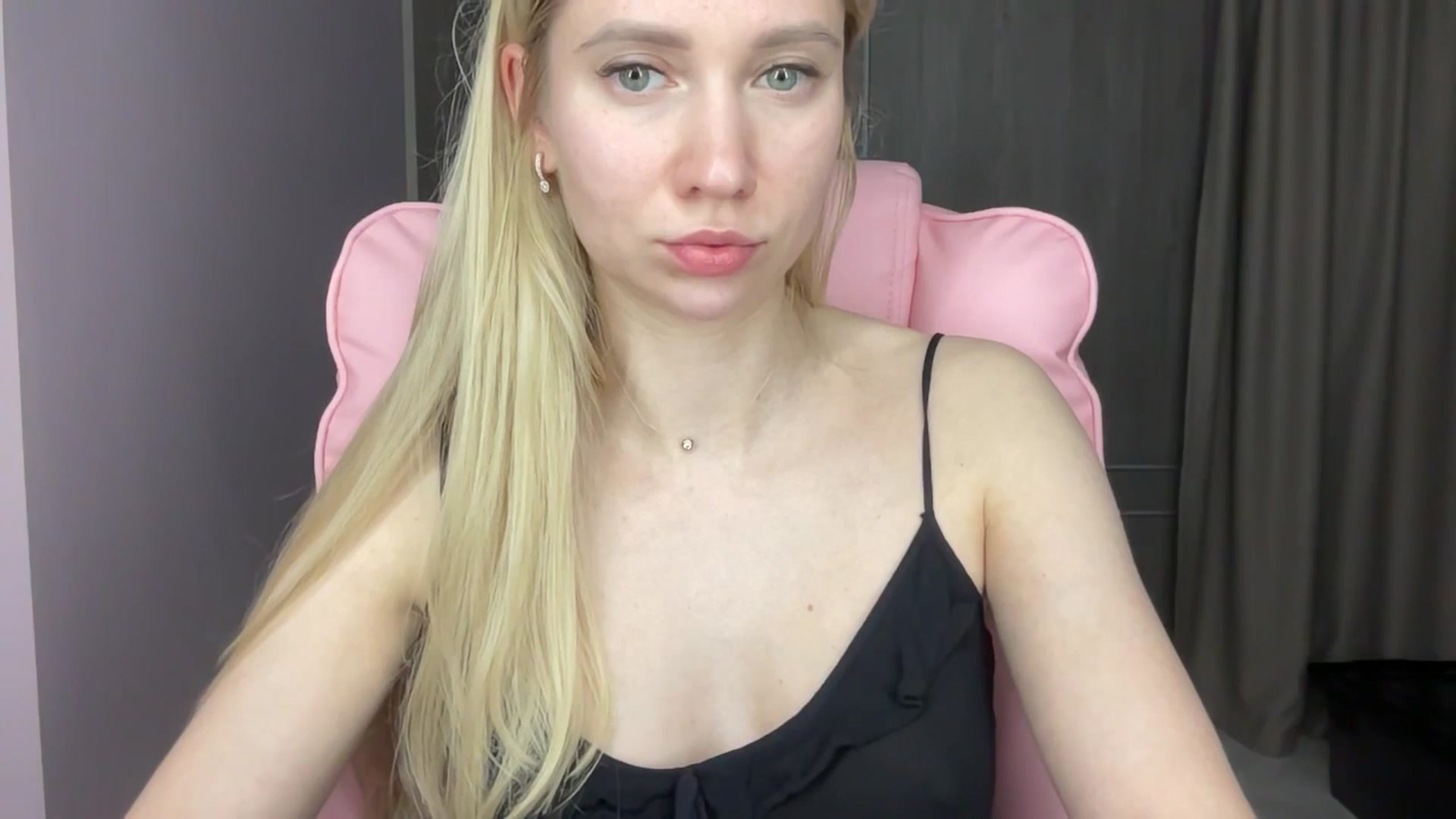 Gallery image thumbnail from Miss_Sylvia's myfreecams stream on, 06/03/2025, 20:40 image 9 of 20